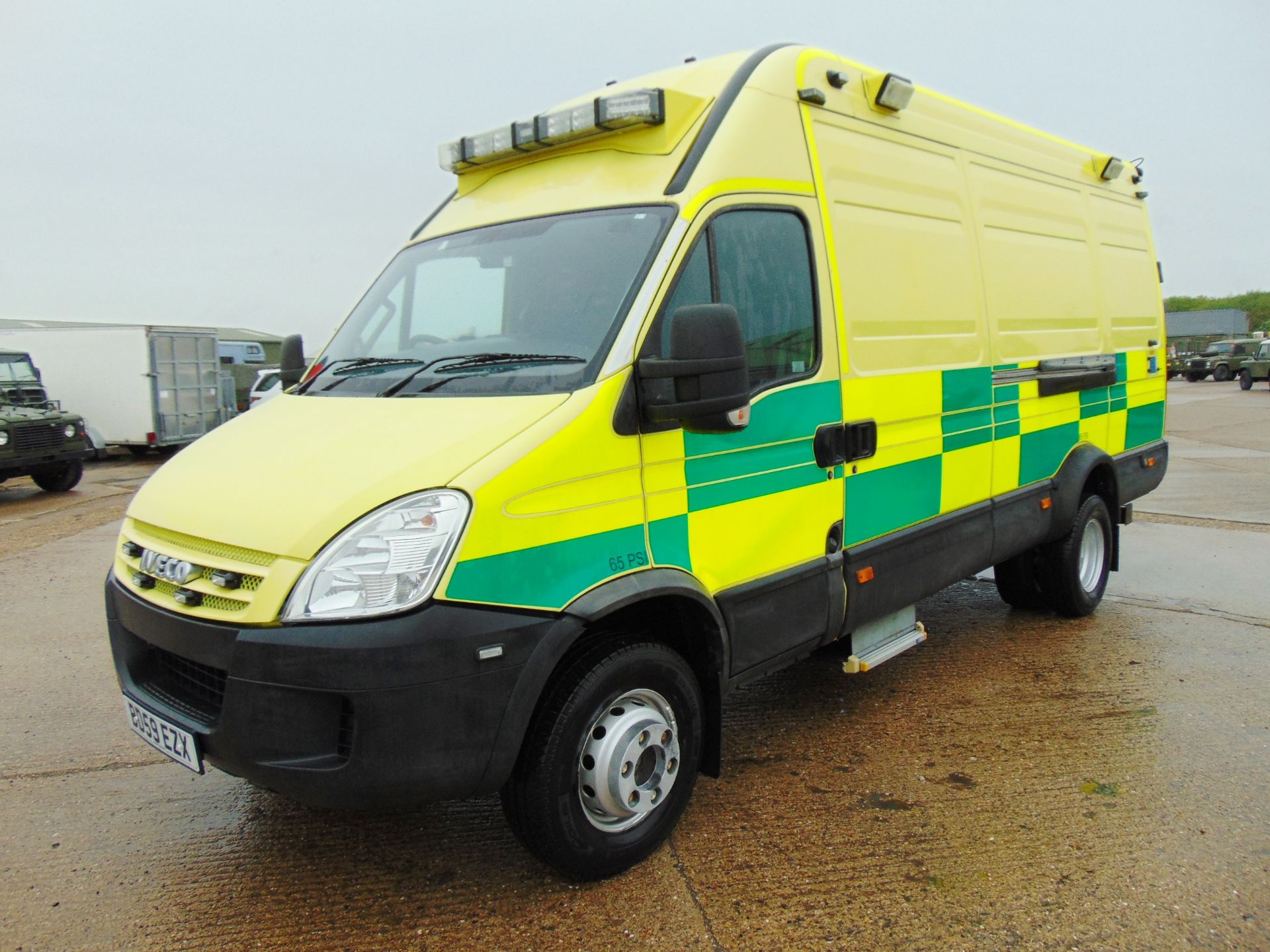 2010 Iveco Daily 65C18 3.0 HPT Long Wheel Base High roof panel van ONLY 4,618 Miles!! - Image 3 of 31