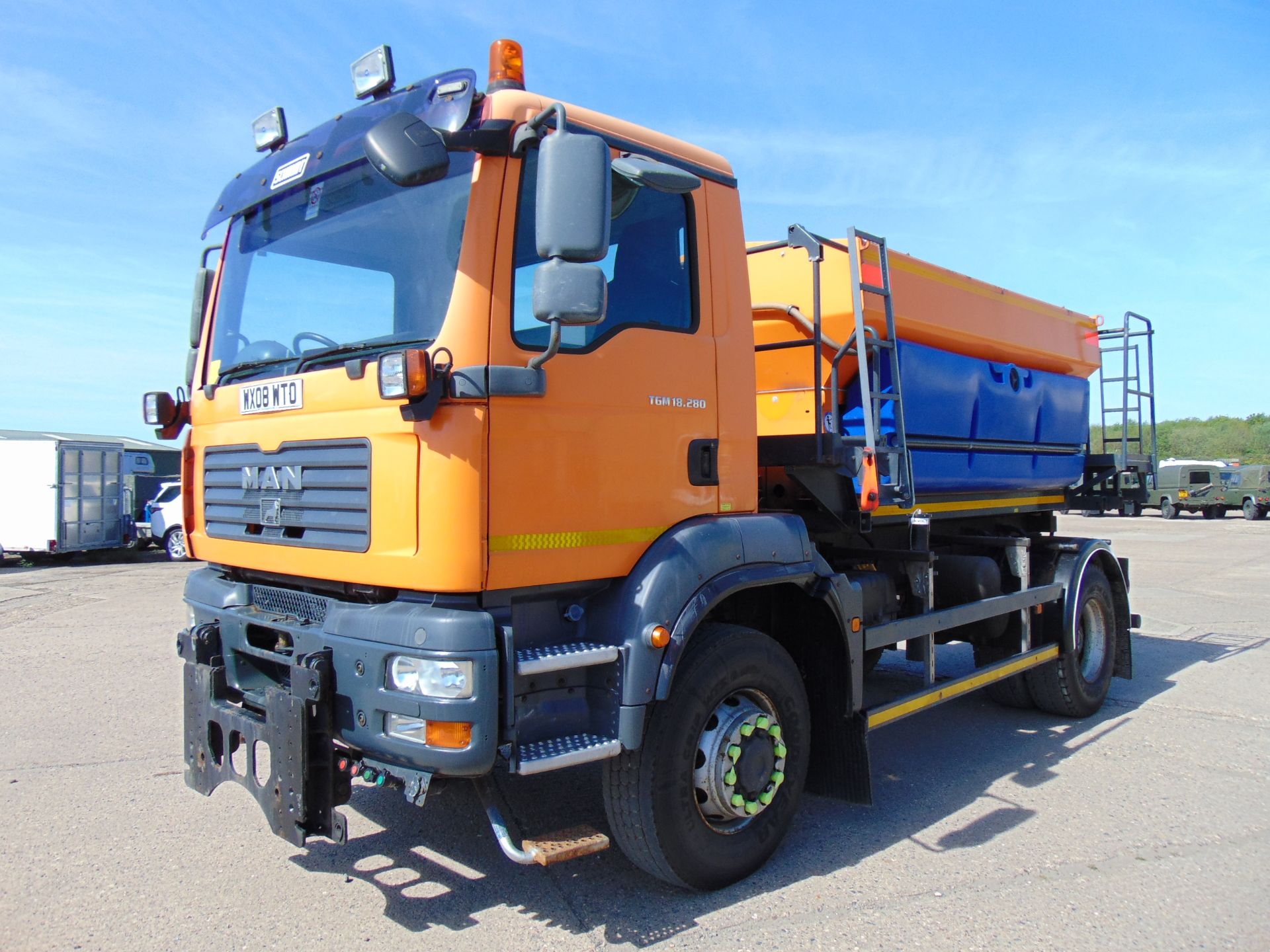 2008 MAN TGM 18.280 18T 4wd Gritter Lorry C/W Schmidt Gritter Body - Image 3 of 26