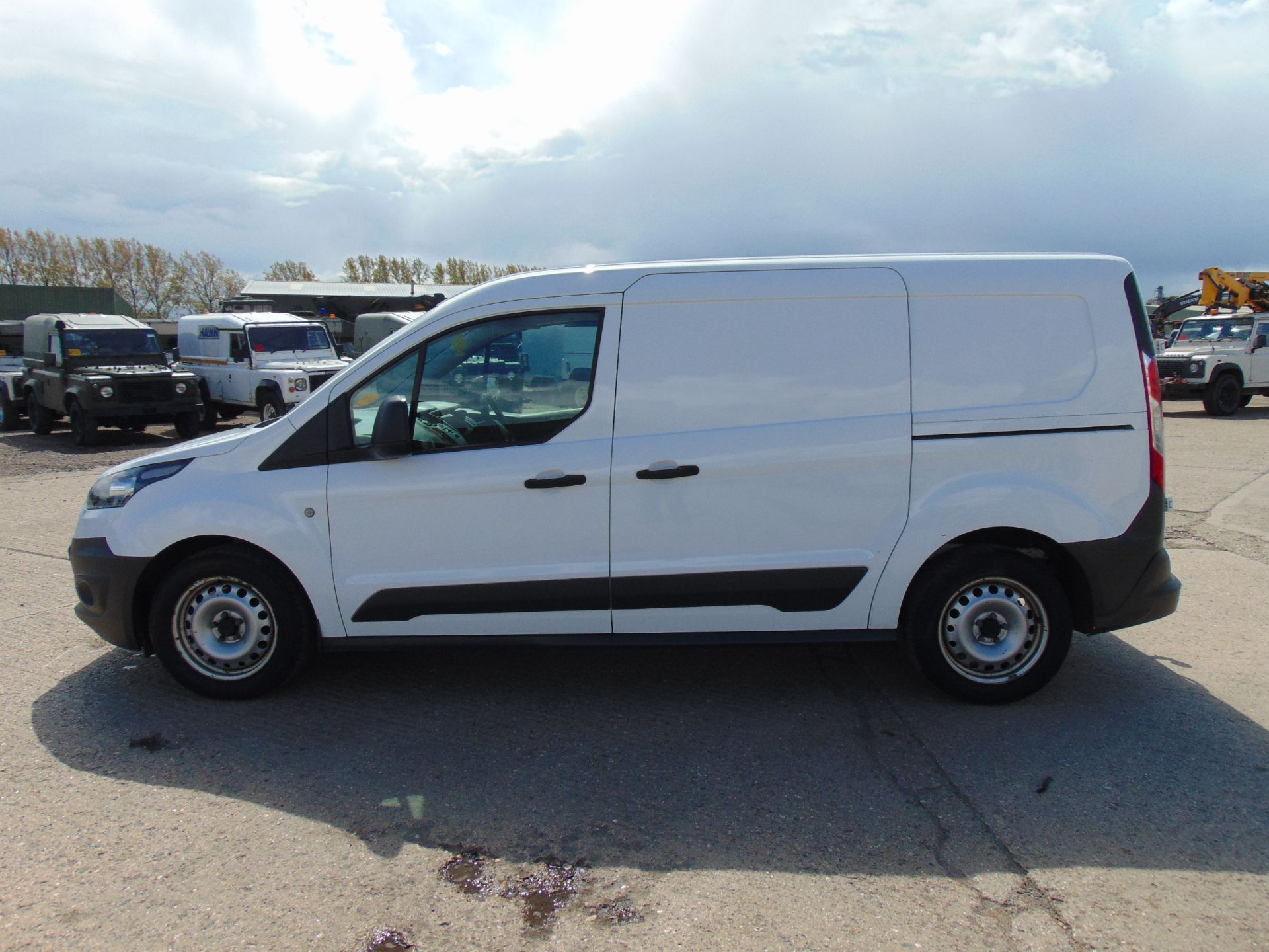 2014 Ford Transit Connect 240 1.6TDCi Panel Van - Image 4 of 18