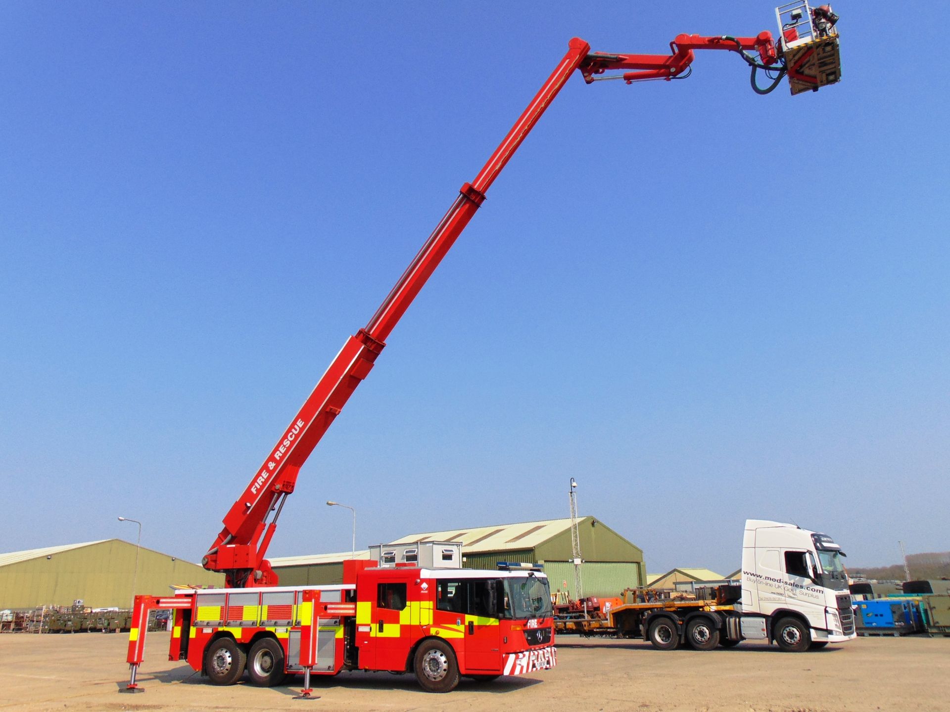 2008 Mercedes Econic 2633 CARP (Combined Aerial Rescue Pump) 6x2 Aerial Work Platform - Image 6 of 56