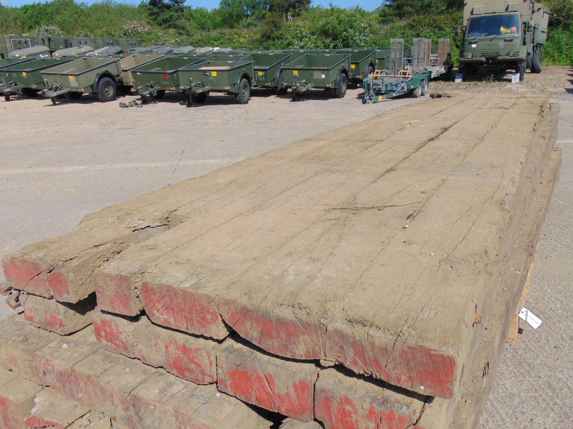 8 x 5m Hardwood Bog Mats for Excavators / Diggers etc - Image 6 of 7