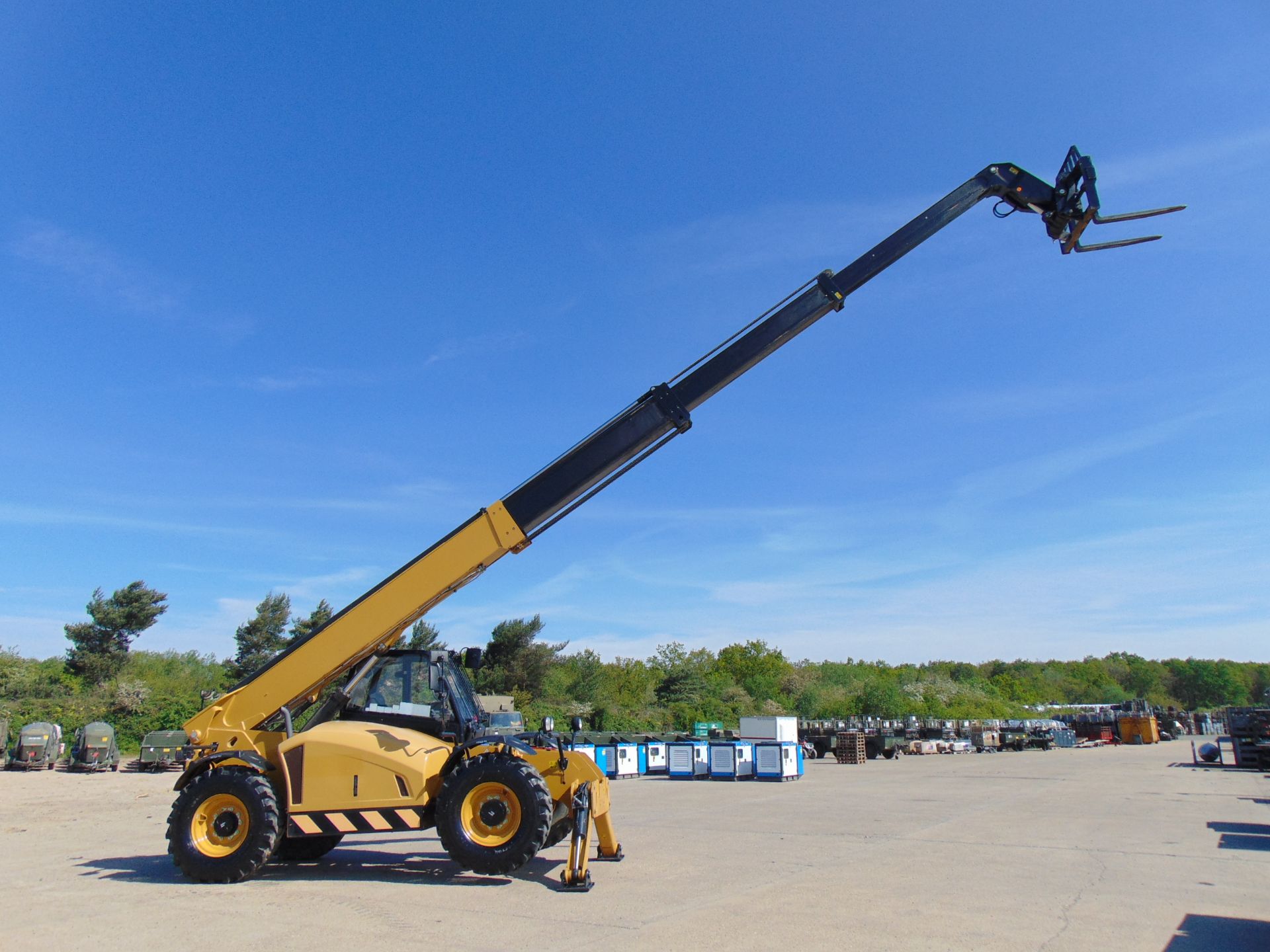 2014 Caterpillar TH417GC 4.0 ton Telehandler - Image 13 of 30