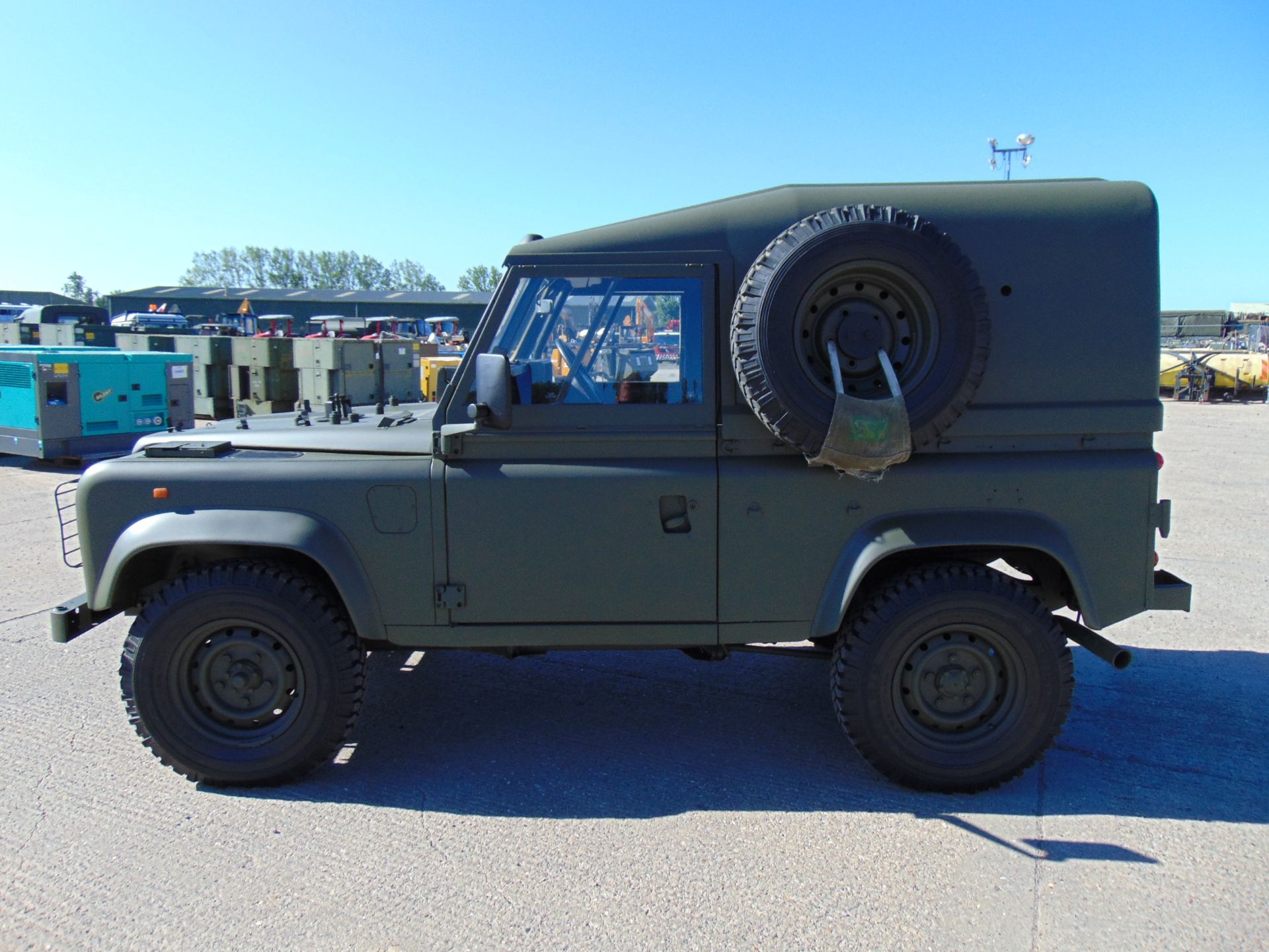 Land Rover Wolf 90 Hard Top - Image 4 of 26