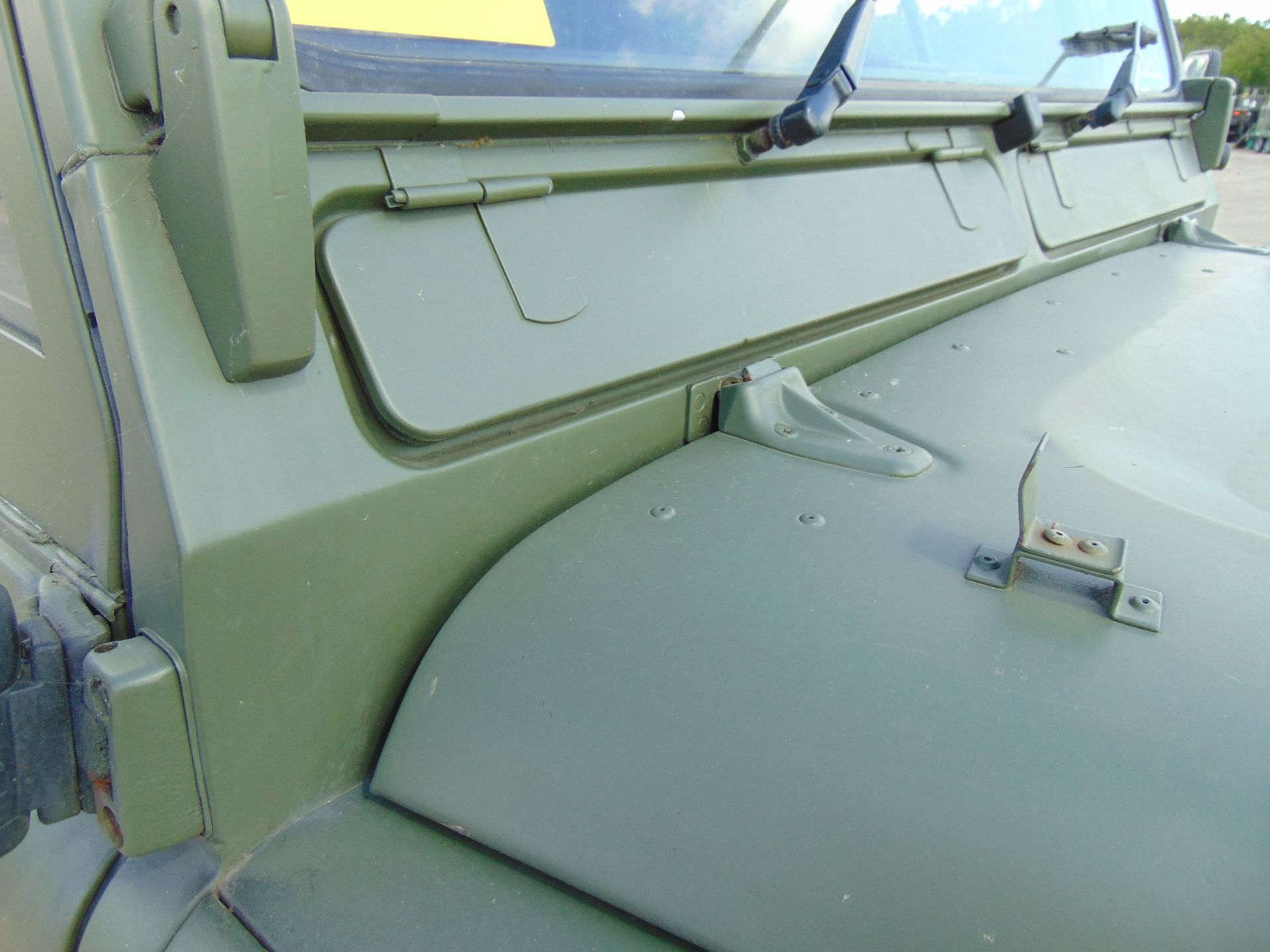 Land Rover Wolf 90 Soft Top - Image 9 of 26