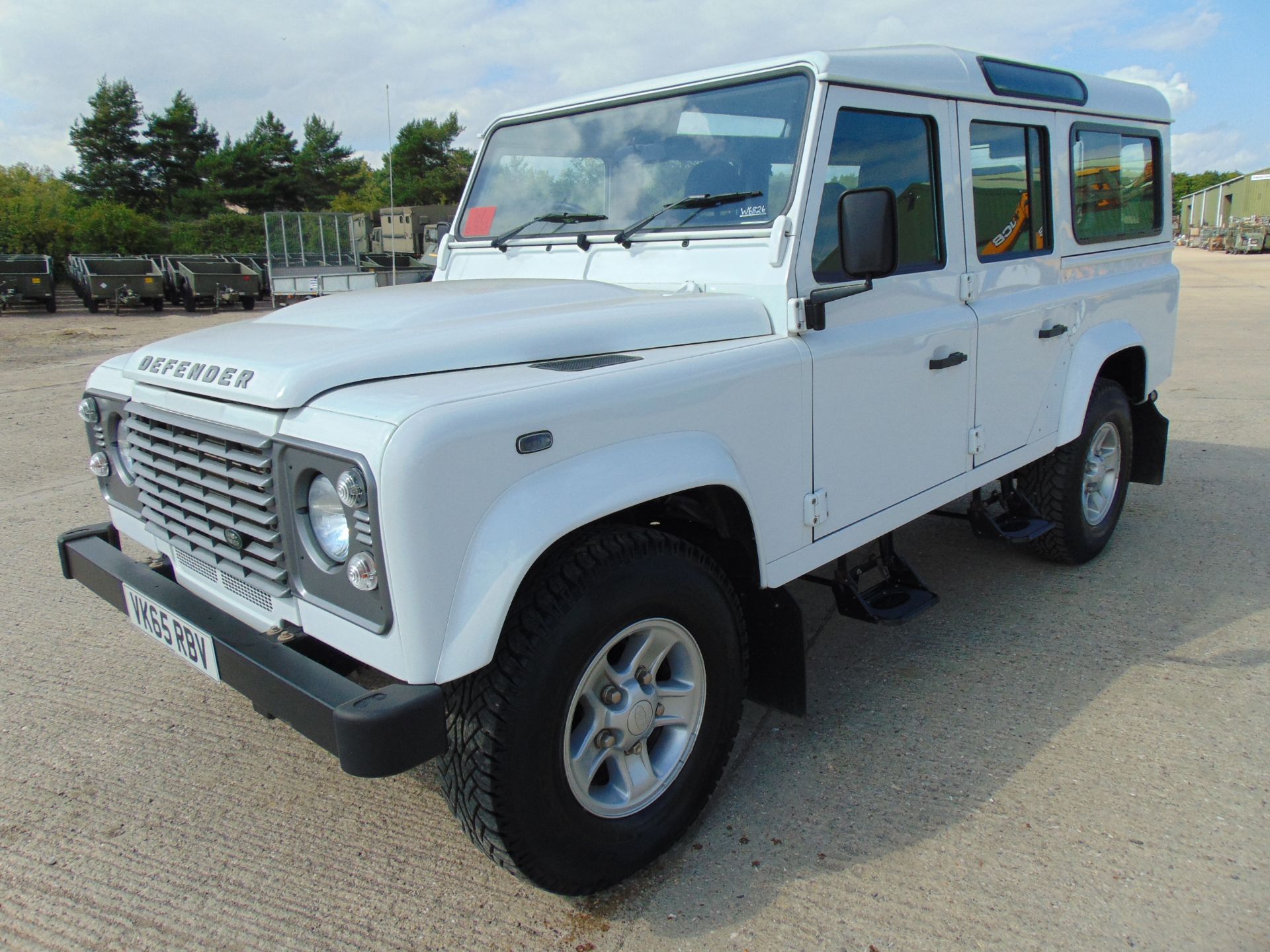 2015 Land Rover Defender 110 5 Door County Station Wagon ONLY 8,712 Miles!!! - Image 3 of 26