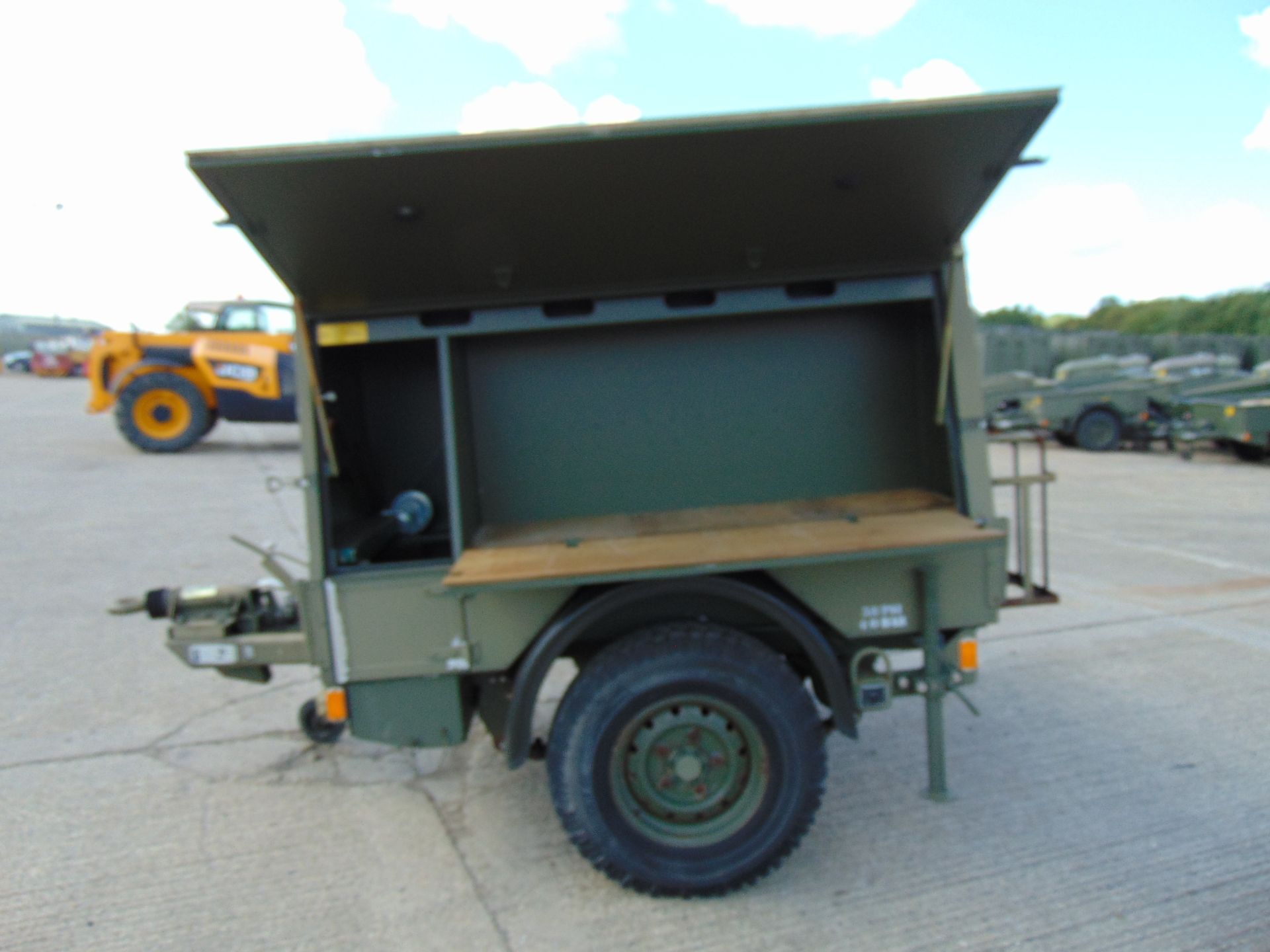 Penman Lightweight Mobile Workshop / Camping Trailer - Image 5 of 24