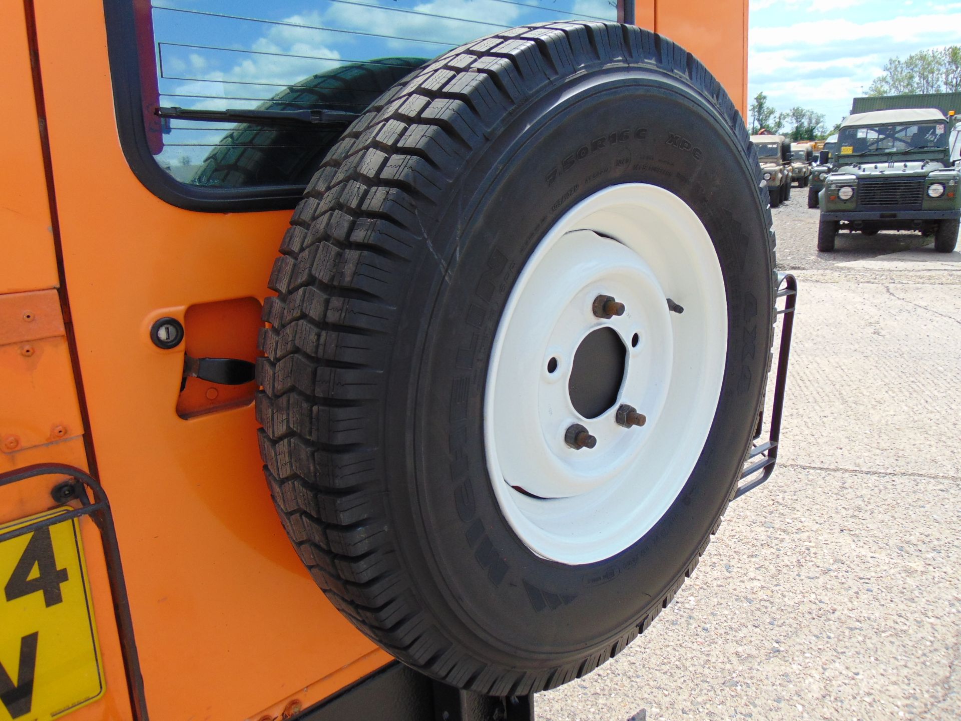 Land Rover 110 TD5 Hard Top - Image 12 of 17