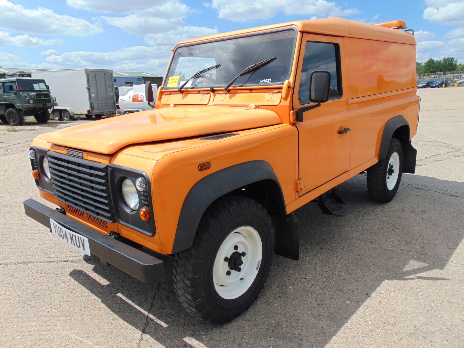 Land Rover 110 TD5 Hard Top - Image 3 of 17
