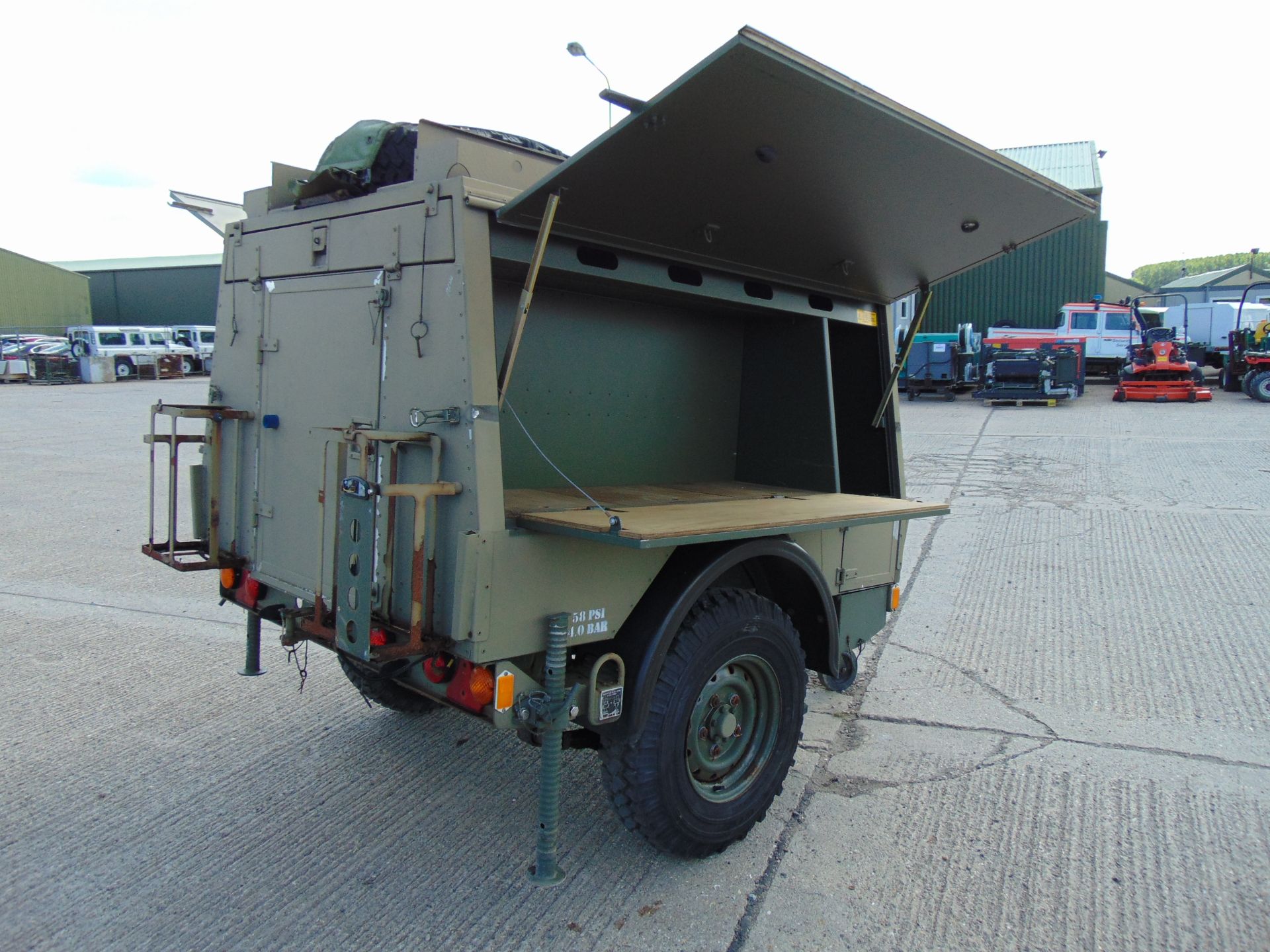 Penman Lightweight Mobile Workshop / Camping Trailer - Image 9 of 24