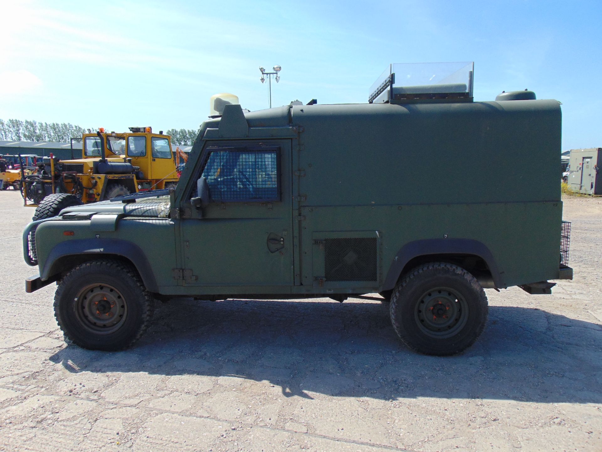 Land Rover 110 300TDi Snatch-2A - Image 4 of 19