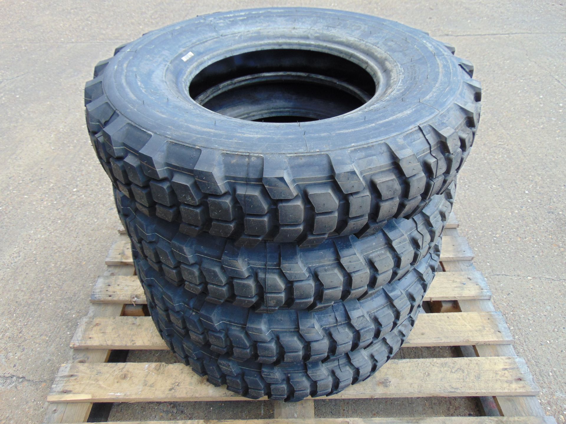 4 x Michelin XCL 7.50 R16 Tyres