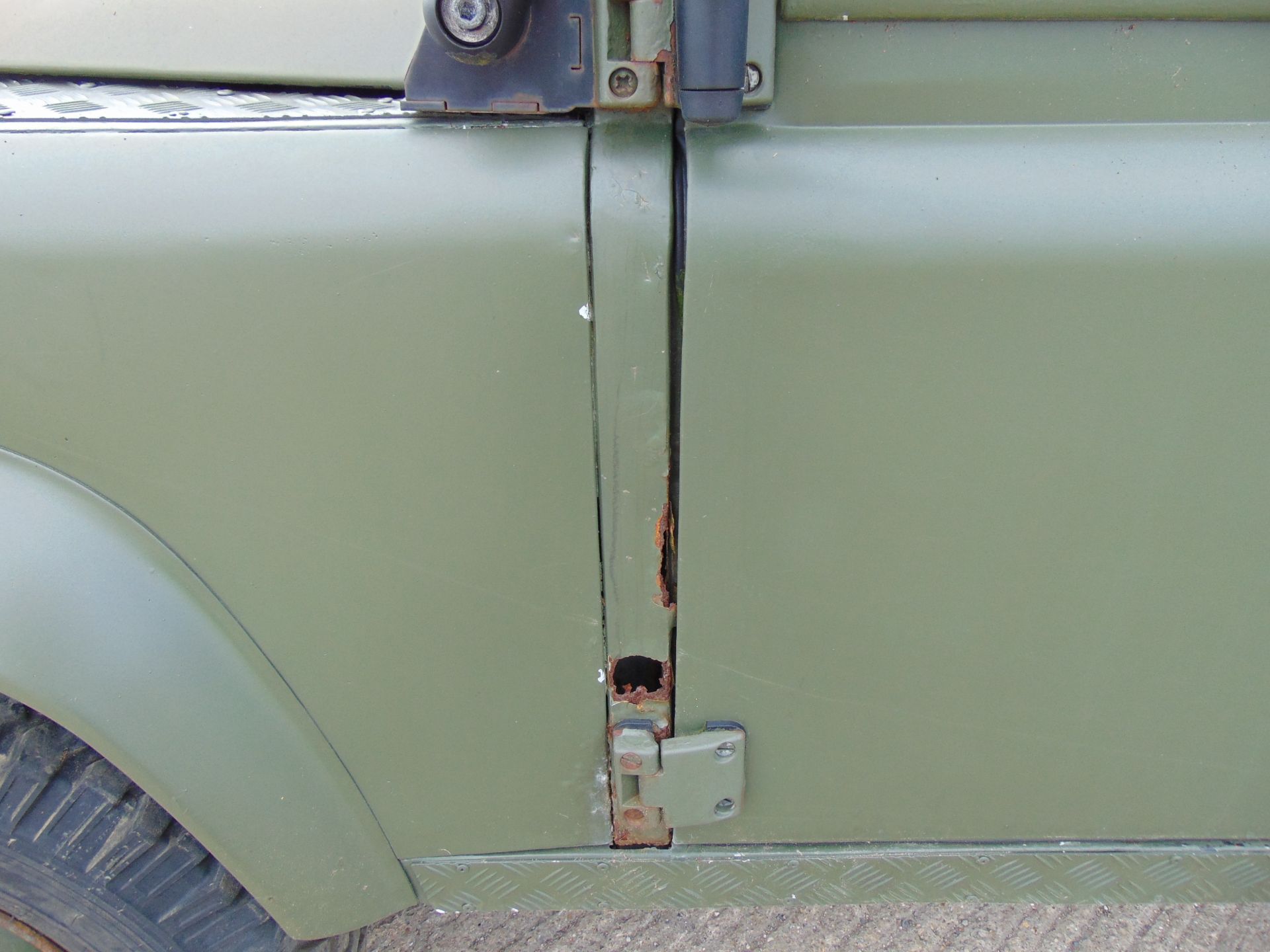 Land Rover Defender TITHONUS 110 Soft Top - Image 17 of 24