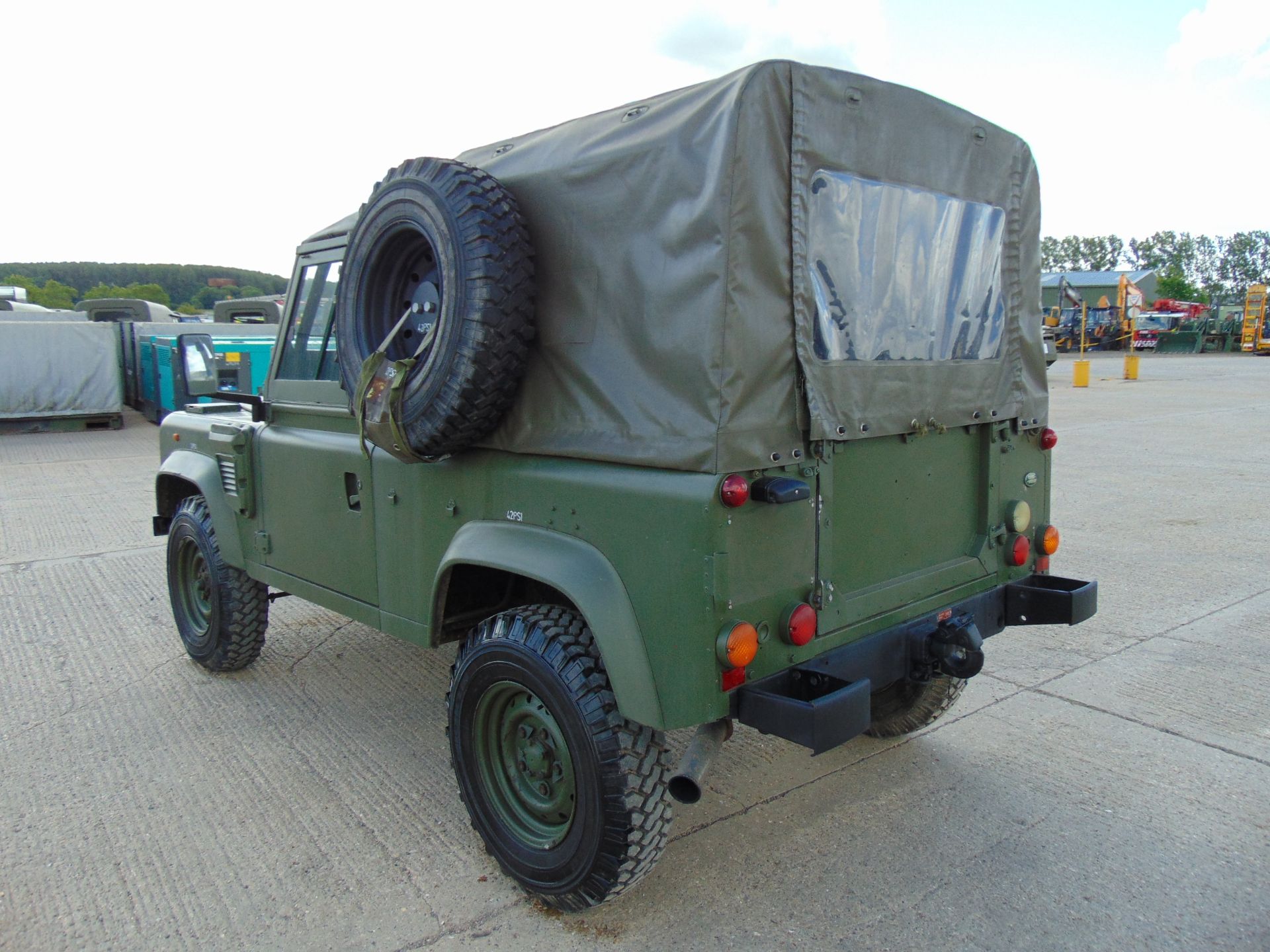 Land Rover Wolf 90 Soft Top - Image 8 of 26