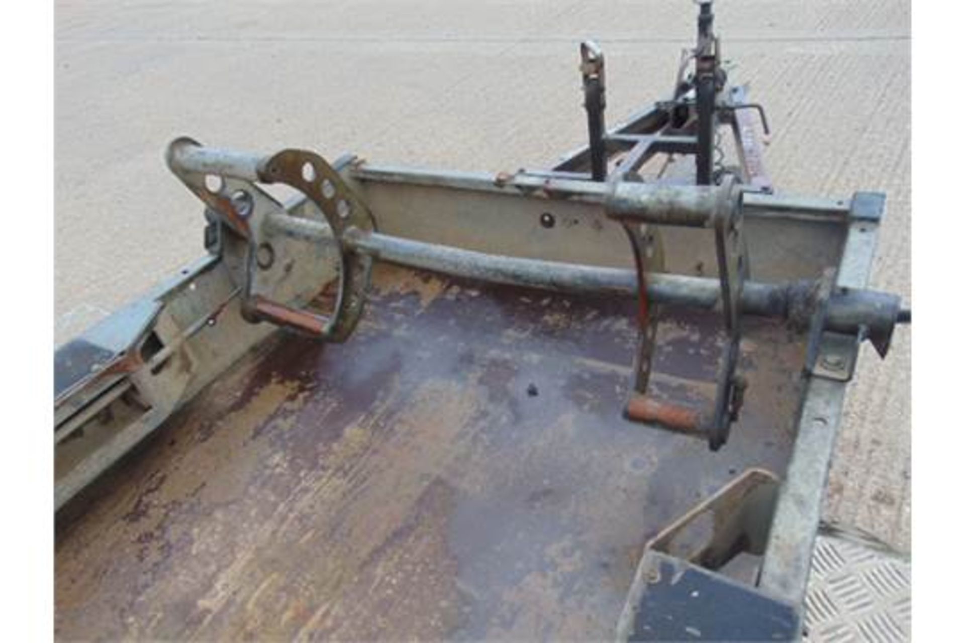 Indespension 2700Kg Twin Axle Galvanised Plant Trailer C/W Track Locks and Rear Ramp - Image 12 of 17