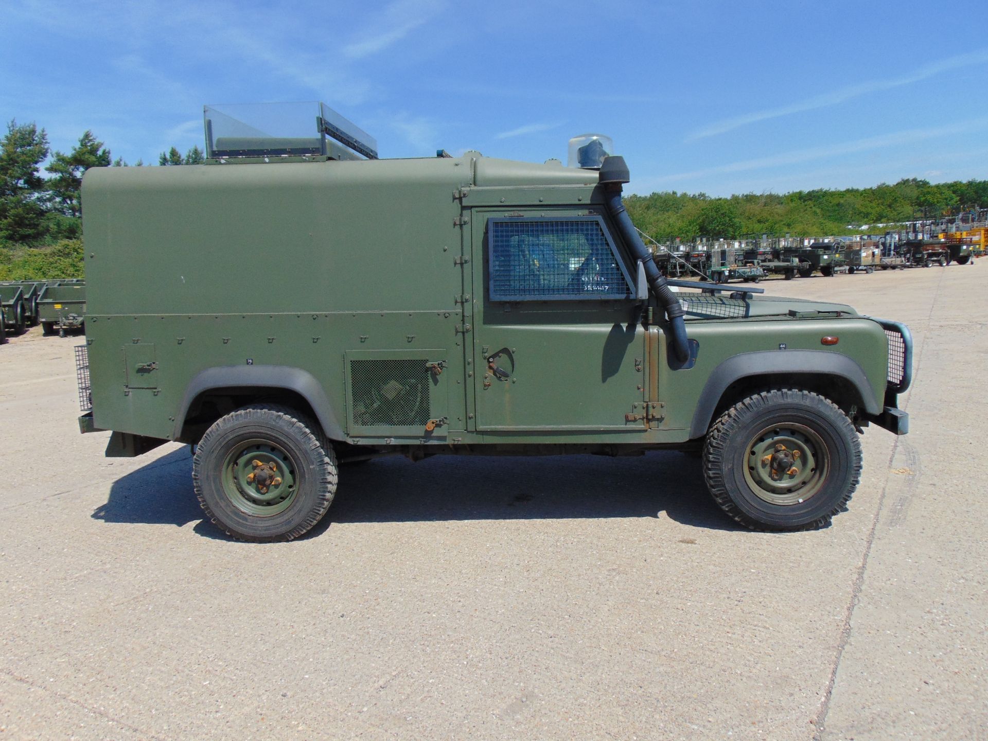 Land Rover 110 300TDi Snatch-2A - Image 5 of 19