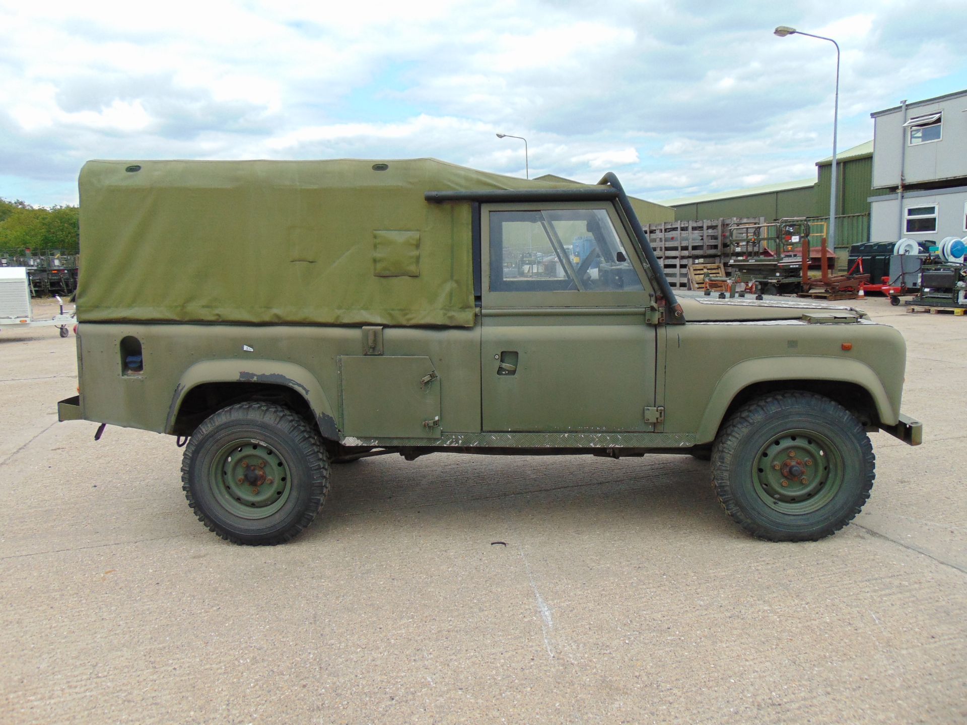 Land Rover Defender TITHONUS 110 Soft Top - Image 5 of 22