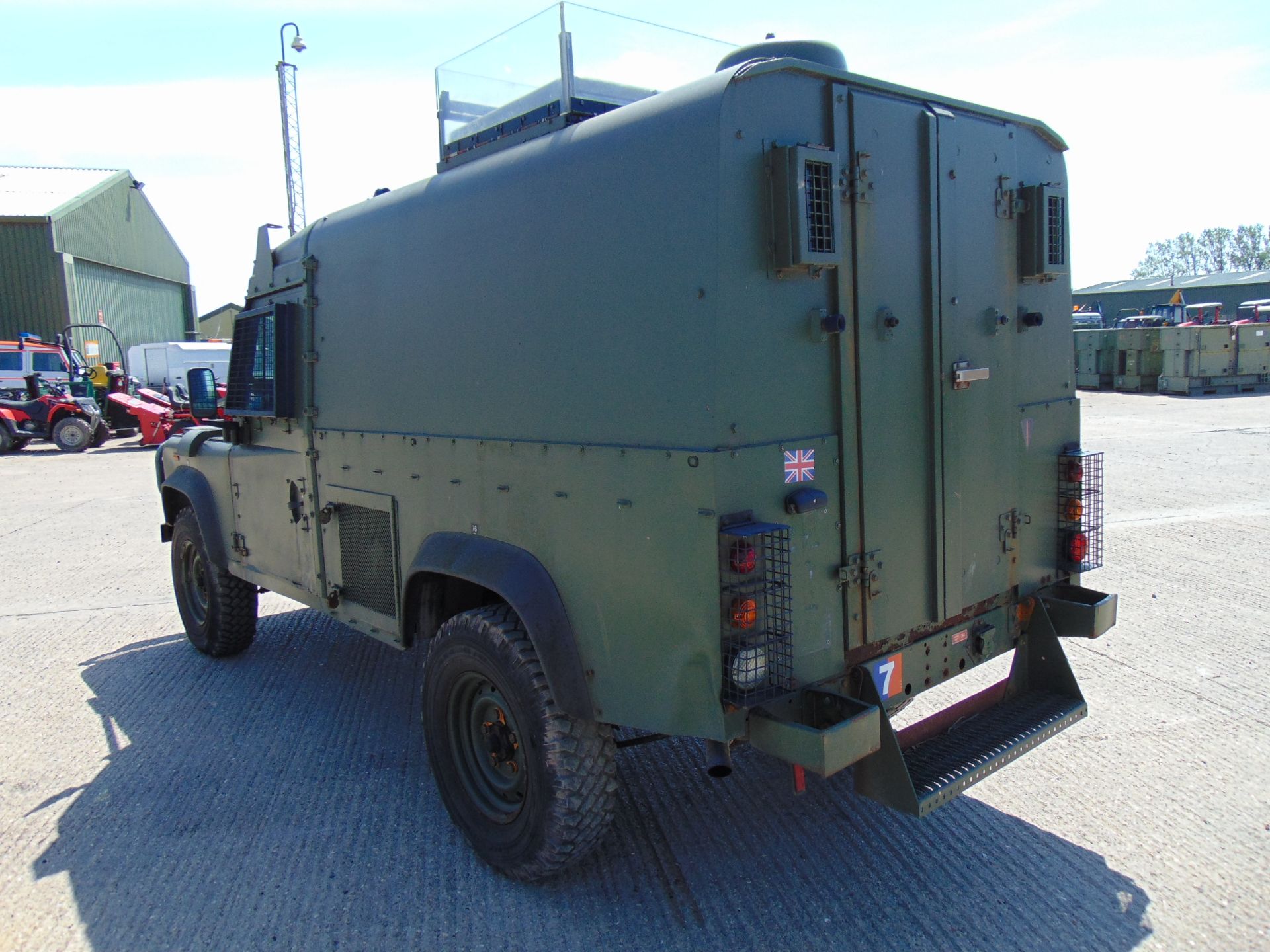 Land Rover 110 300TDi Snatch-2A - Image 8 of 19