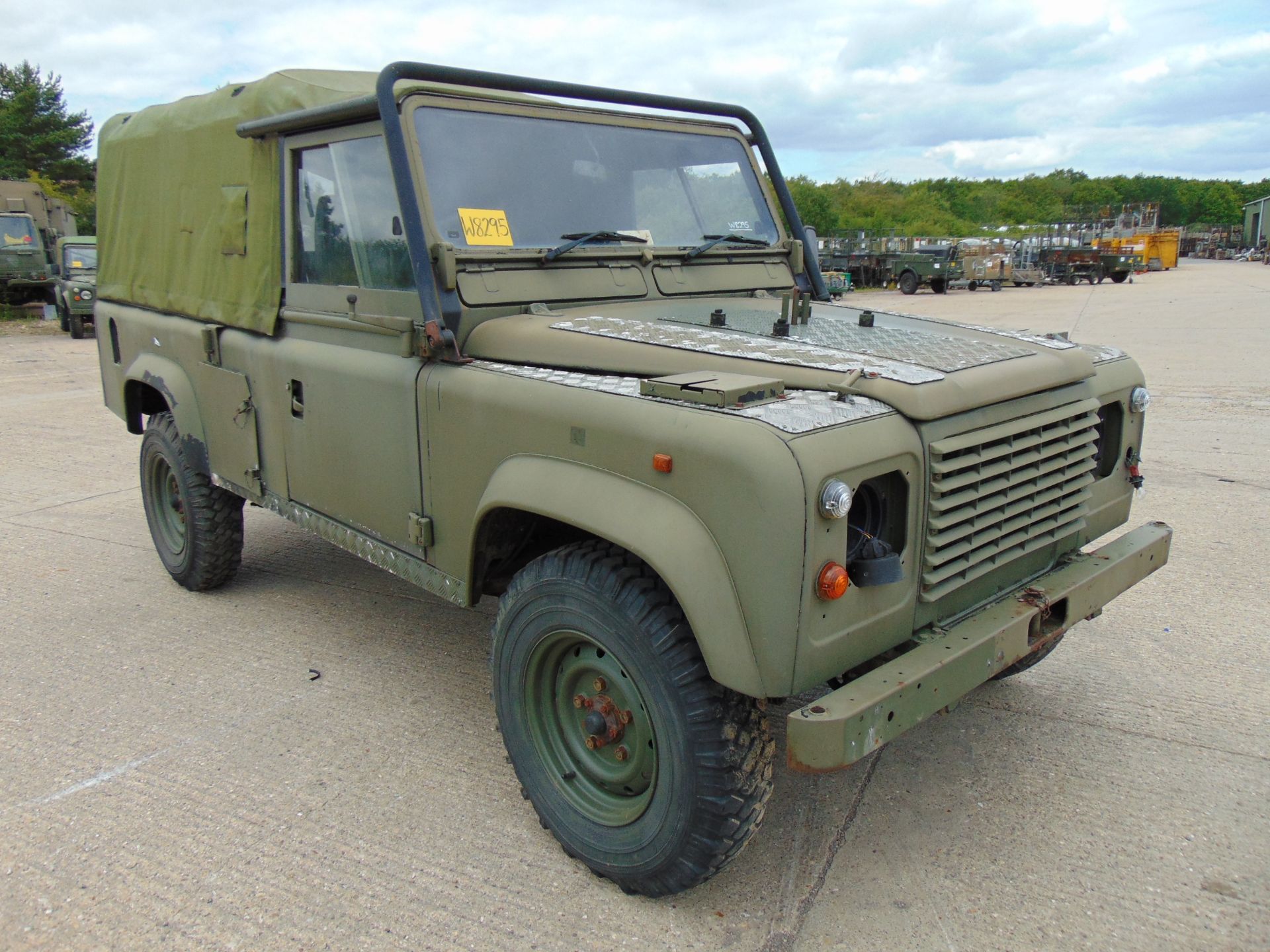 Land Rover Defender TITHONUS 110 Soft Top