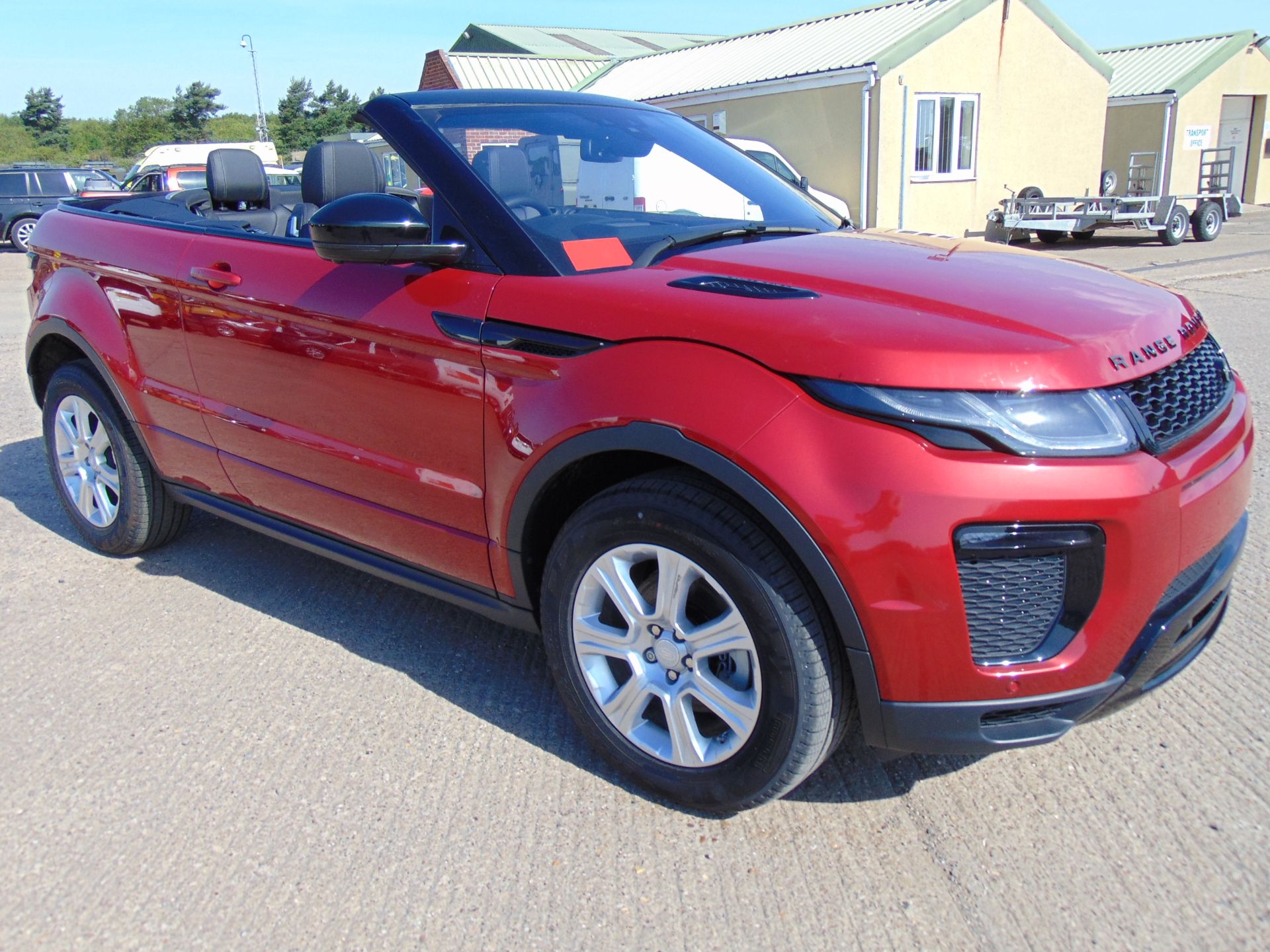 NEW UNUSED Range Rover Evoque 2.0 i4 HSE Dynamic Convertible