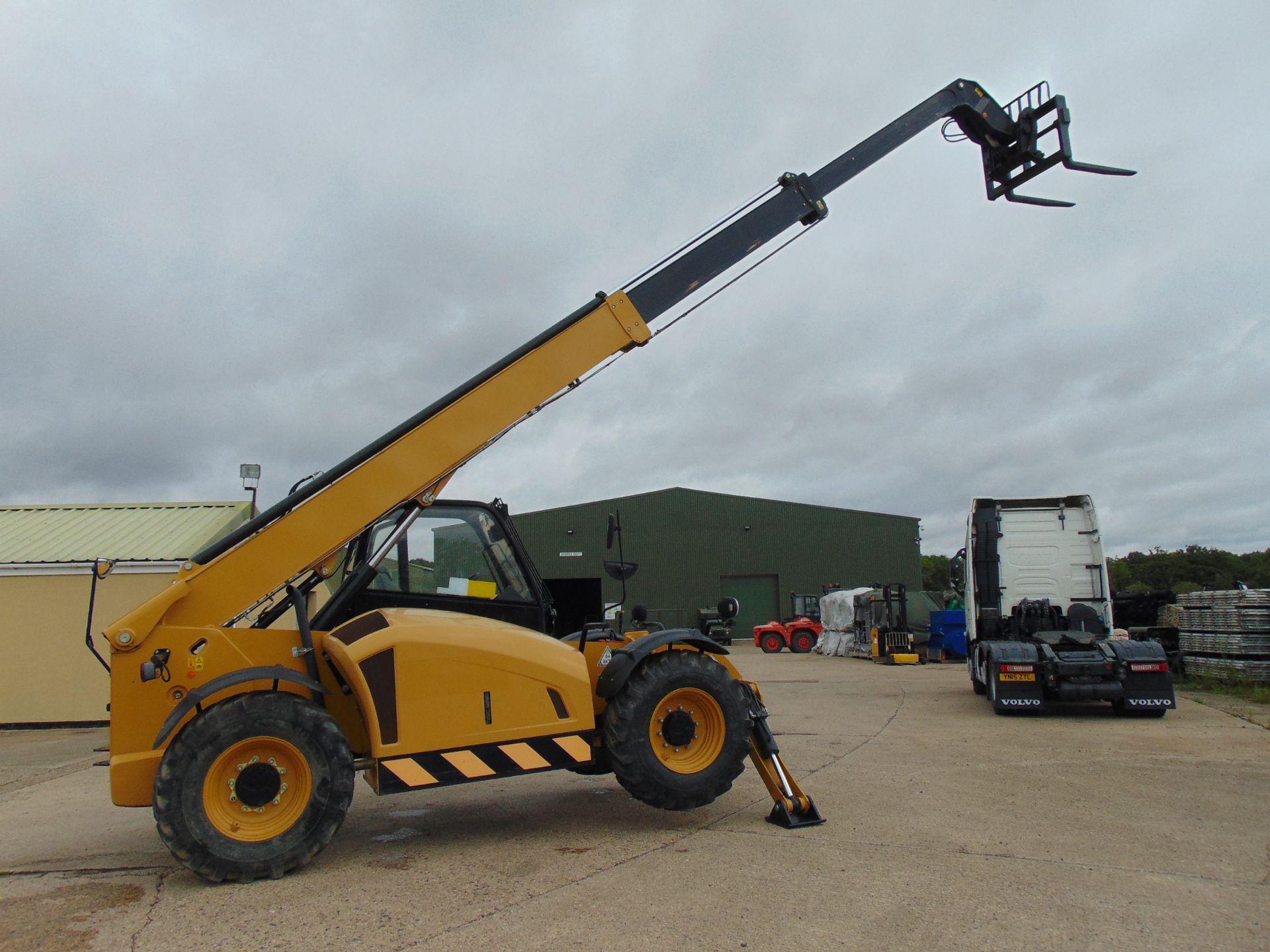 2014 Caterpillar TH414C GC 3.6 ton Telehandler - Image 3 of 18