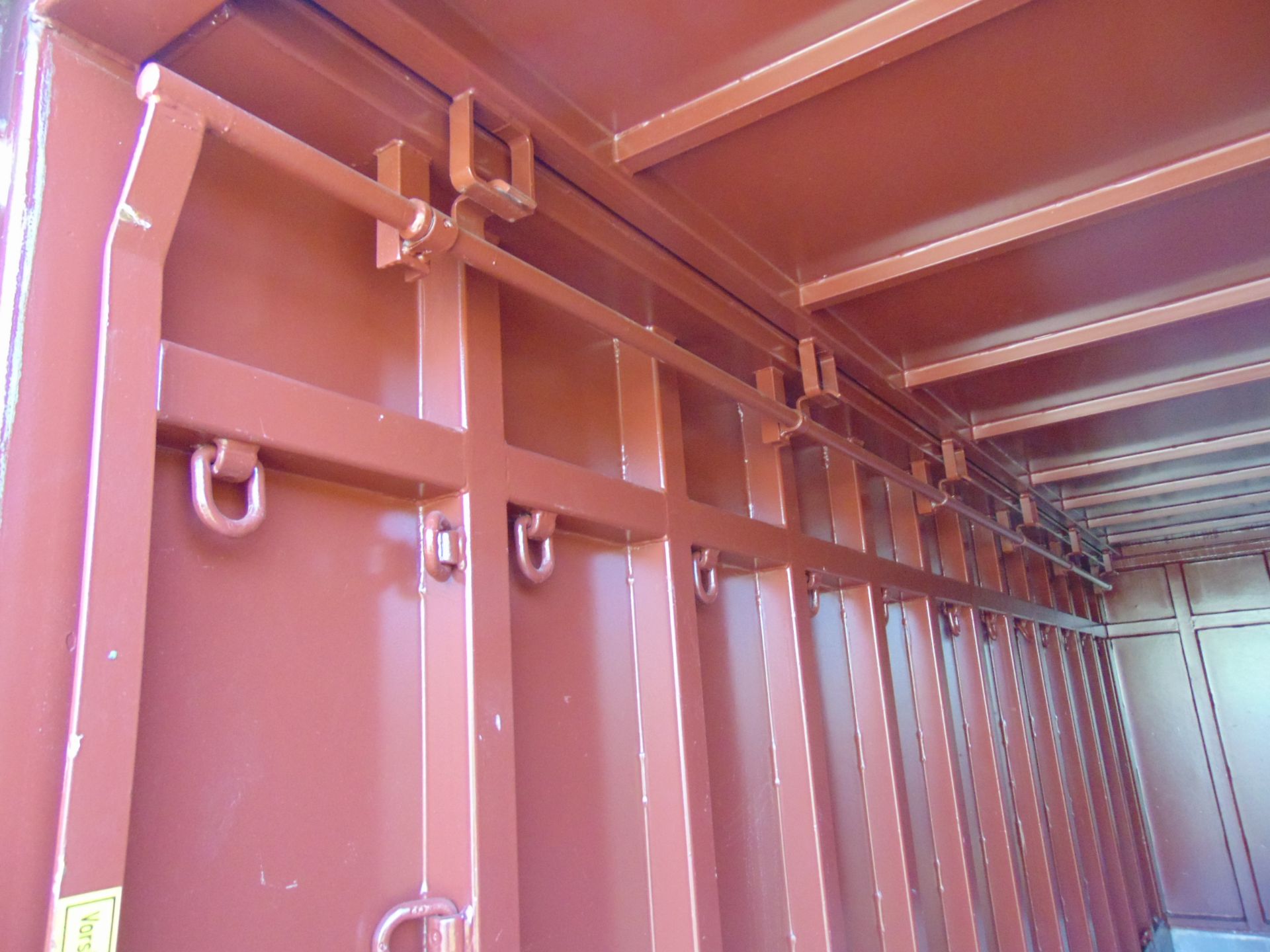 20ft ISO Shipping Container Open-top-variant with Swiveling Rooftop Crossbeam - Image 9 of 18