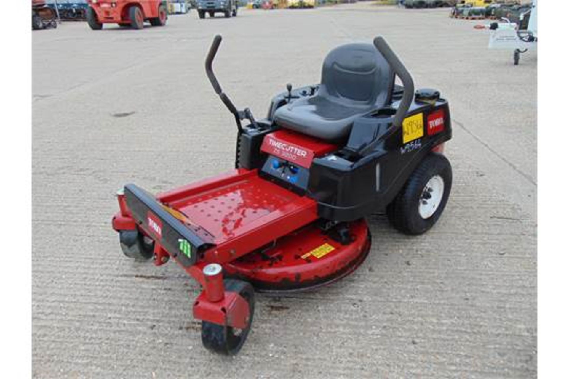 Toro ZS 3200S Timecutter Zero Turn Ride on Lawnmower - Image 3 of 14