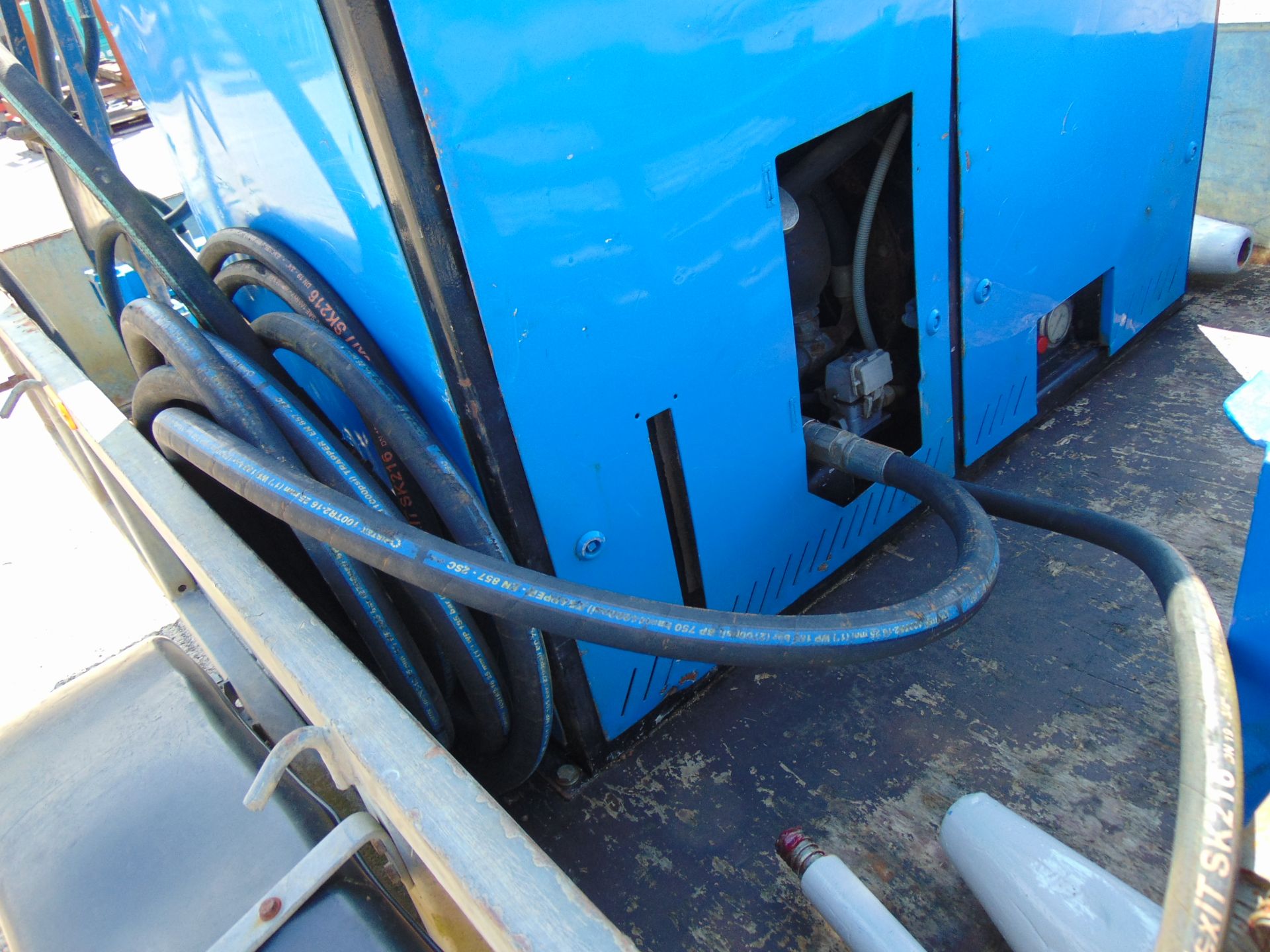 Grundoburst Trailer Mounted 40 ton Pipe Bursting Rig and Hoses - Image 21 of 24