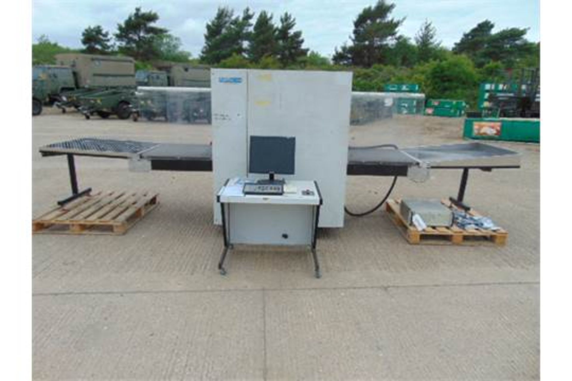 Rapiscan 526 Security X-Ray System - Image 2 of 16