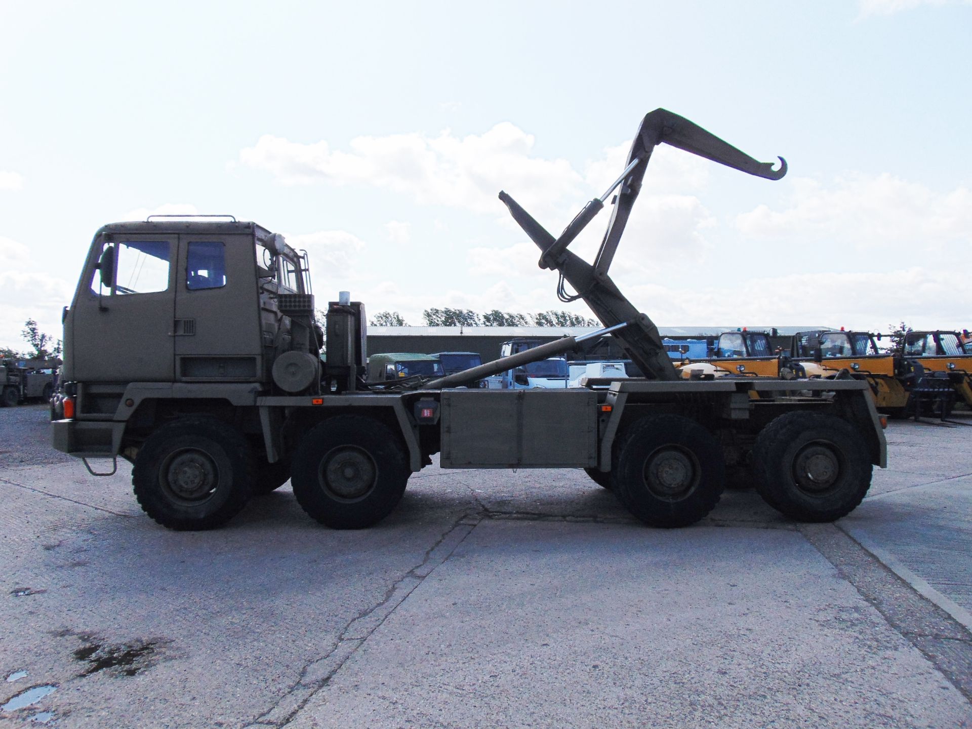 DAF 8x6 DROPS Multilift LHD Hook Loader - Image 7 of 18