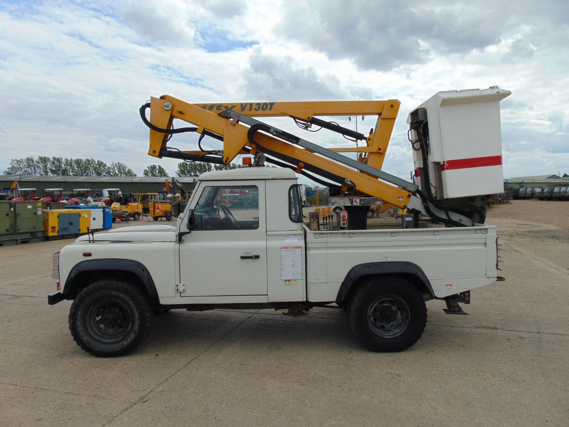 Land Rover Defender 110 High Capacity Cherry Picker - Image 4 of 23