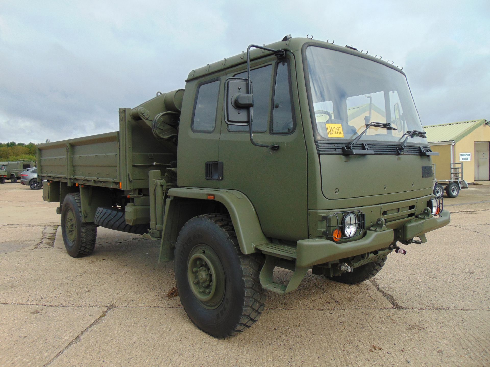 Leyland DAF 4X4 Truck complete with Atlas Crane - Image 2 of 25