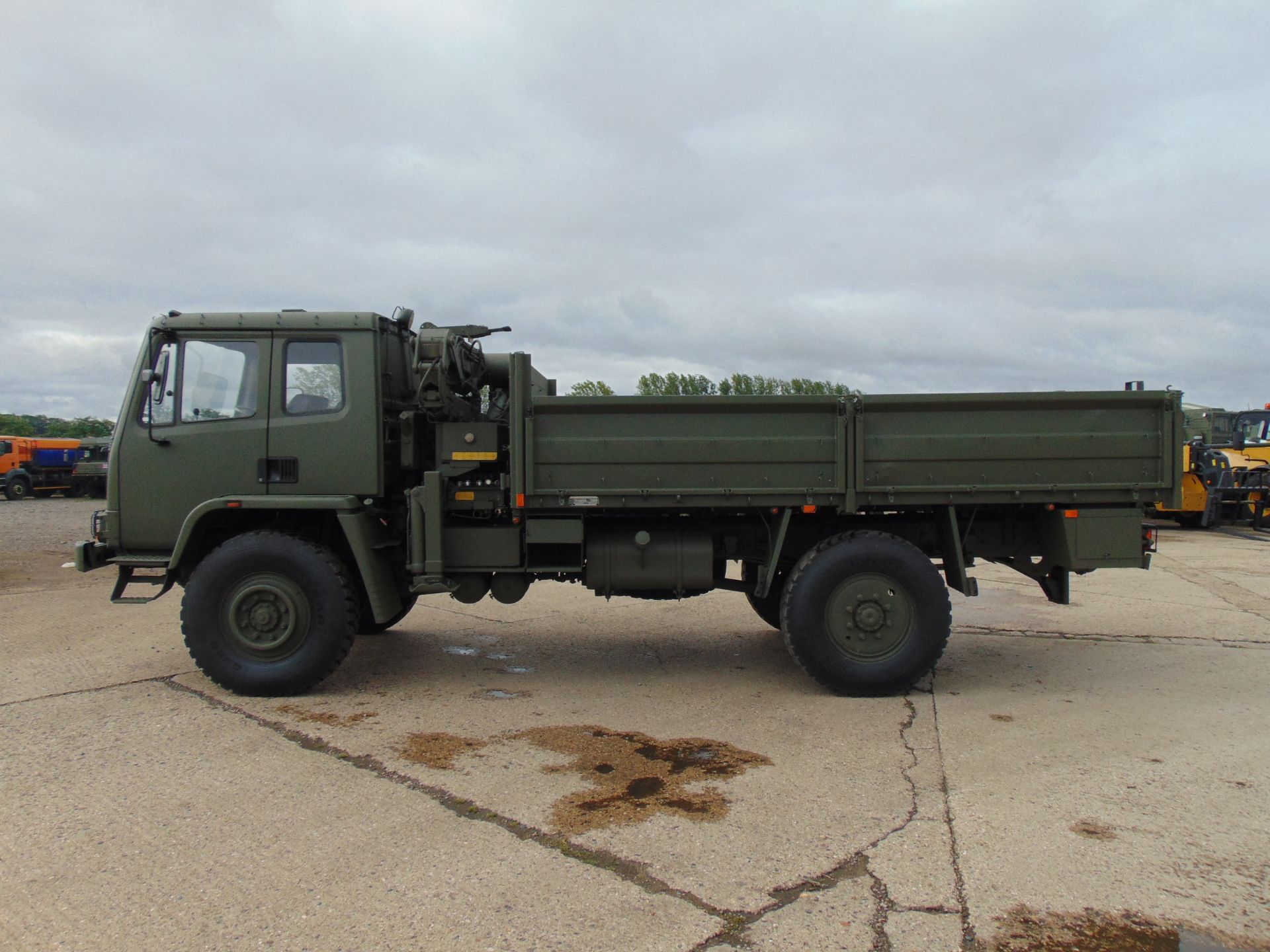 Leyland DAF 4X4 Truck complete with Atlas Crane - Image 5 of 25