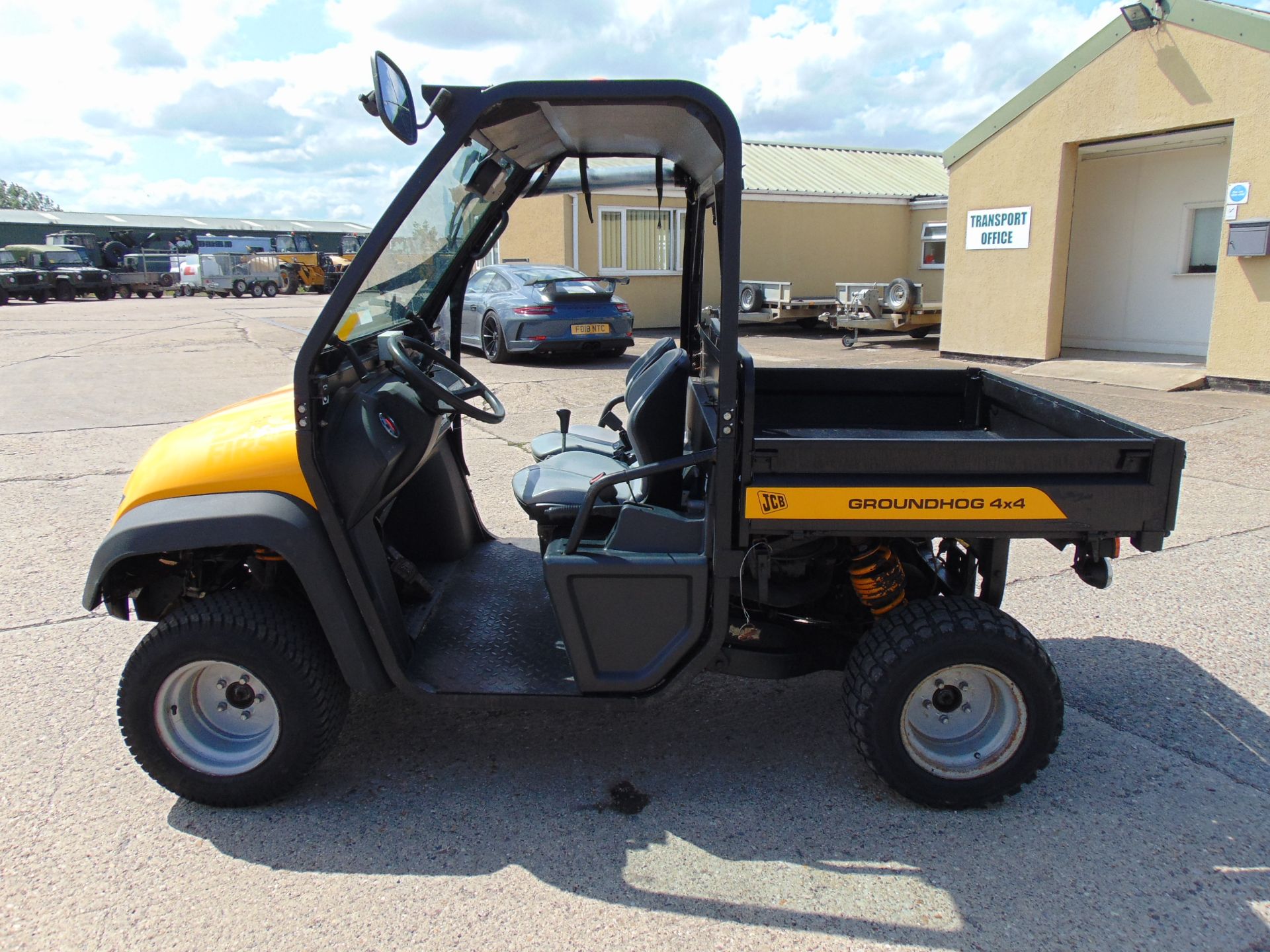 2011 JCB Workmax Groundhog 4WD Diesel Utility Vehicle ONLY 591 HOURS! - Image 4 of 19