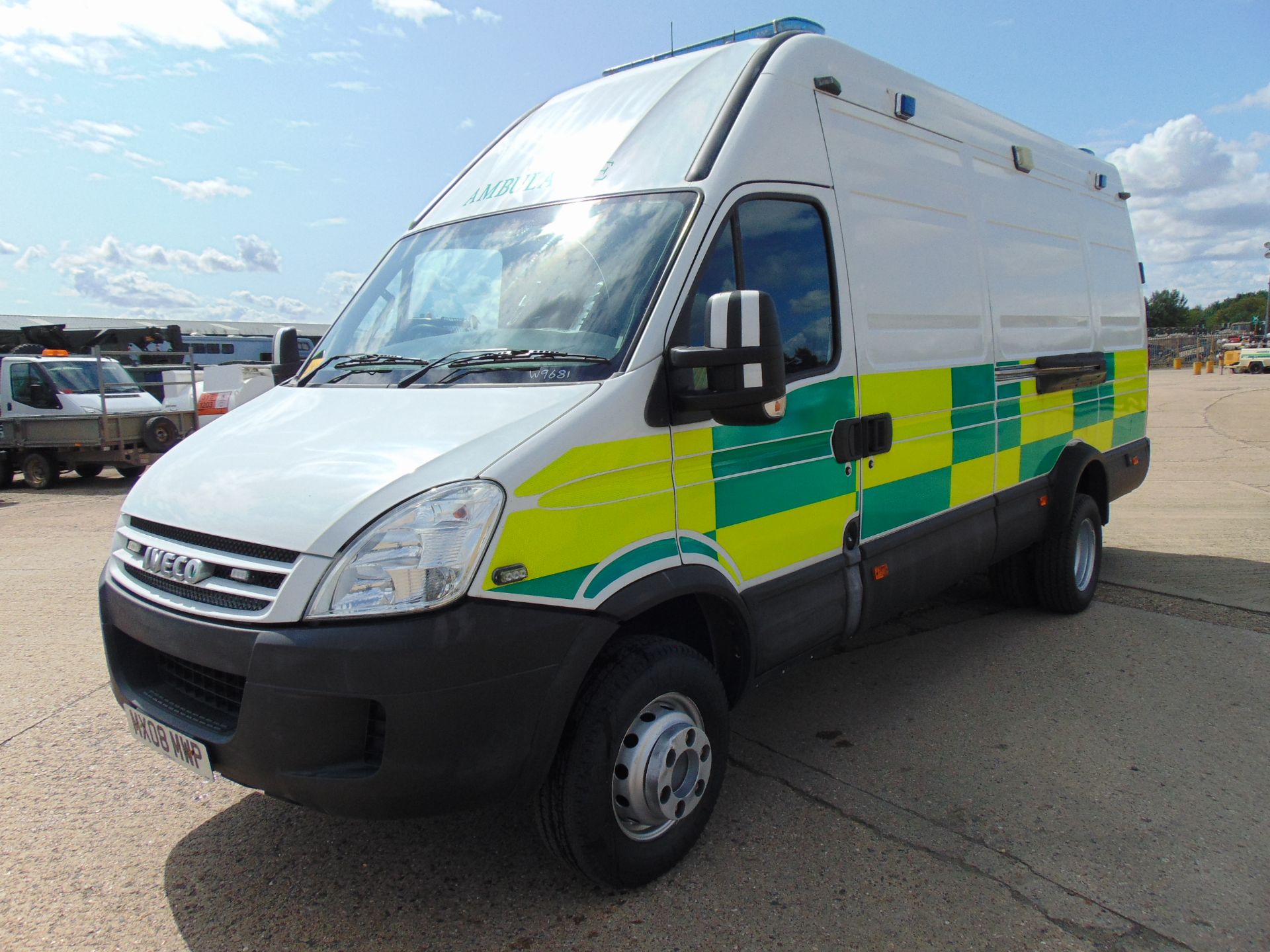 2008 Iveco Daily 65C18V 3.0 HPT Long Wheel Base High roof panel van ONLY 15,366 MILES! - Image 3 of 35