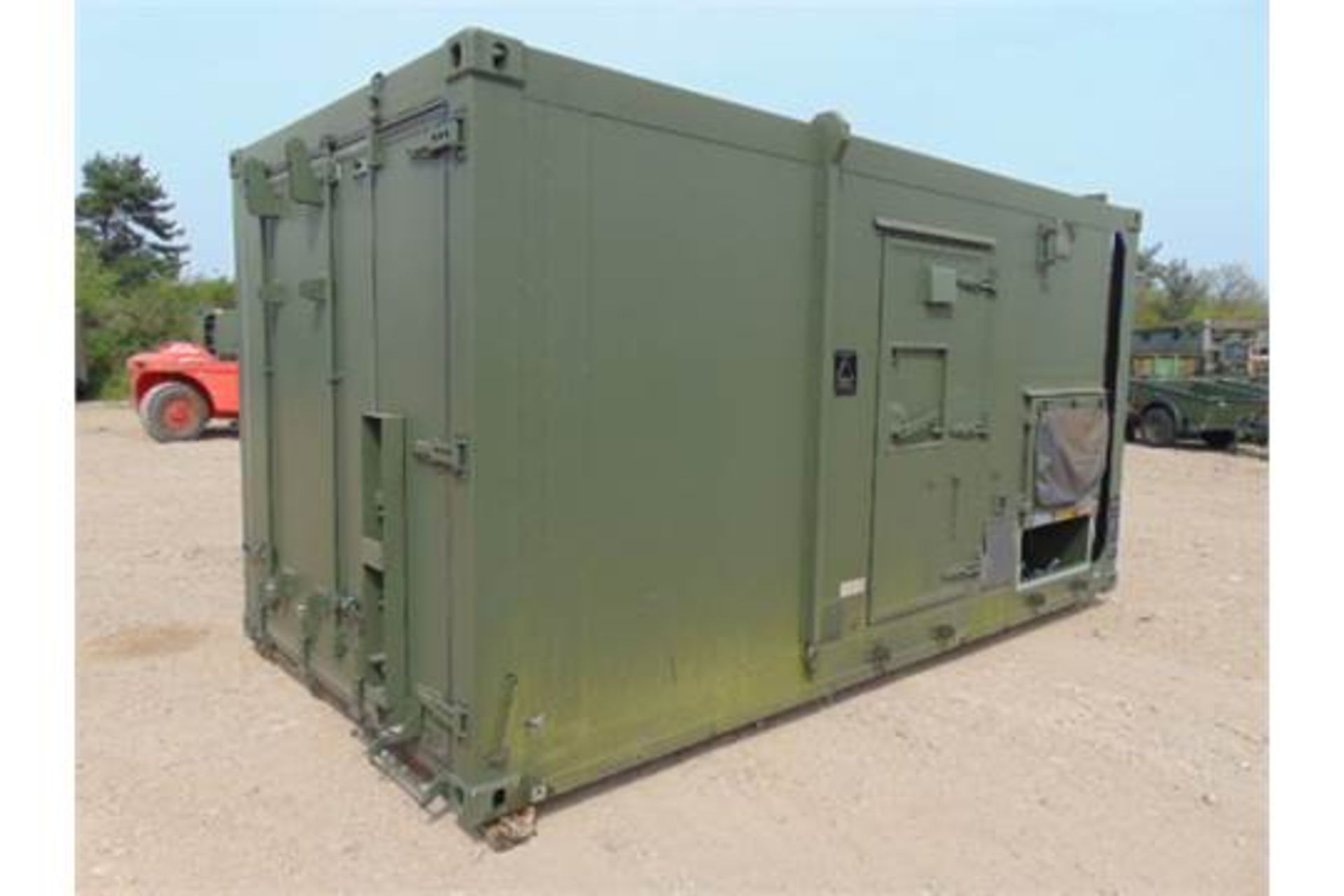 Demountable Workshop/Communications Cabin - Image 2 of 21