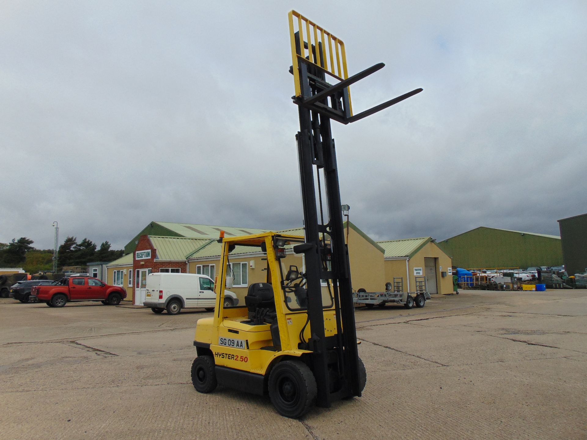 Hyster H2.50XM Counter Balance Diesel Forklift C/W Side Shift ONLY 763 Hours!