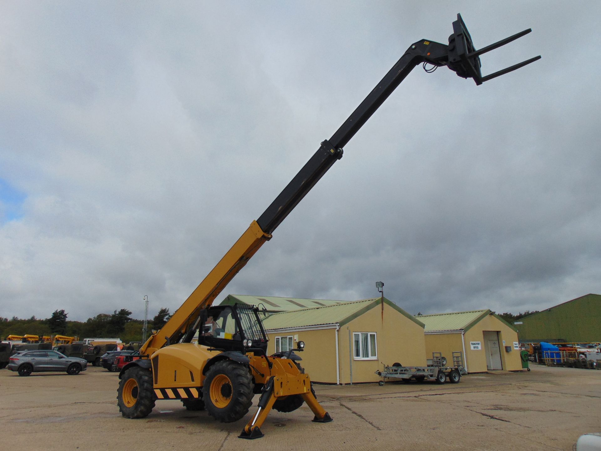 2014 Caterpillar TH414C GC 3.6 ton Telehandler - Image 2 of 18