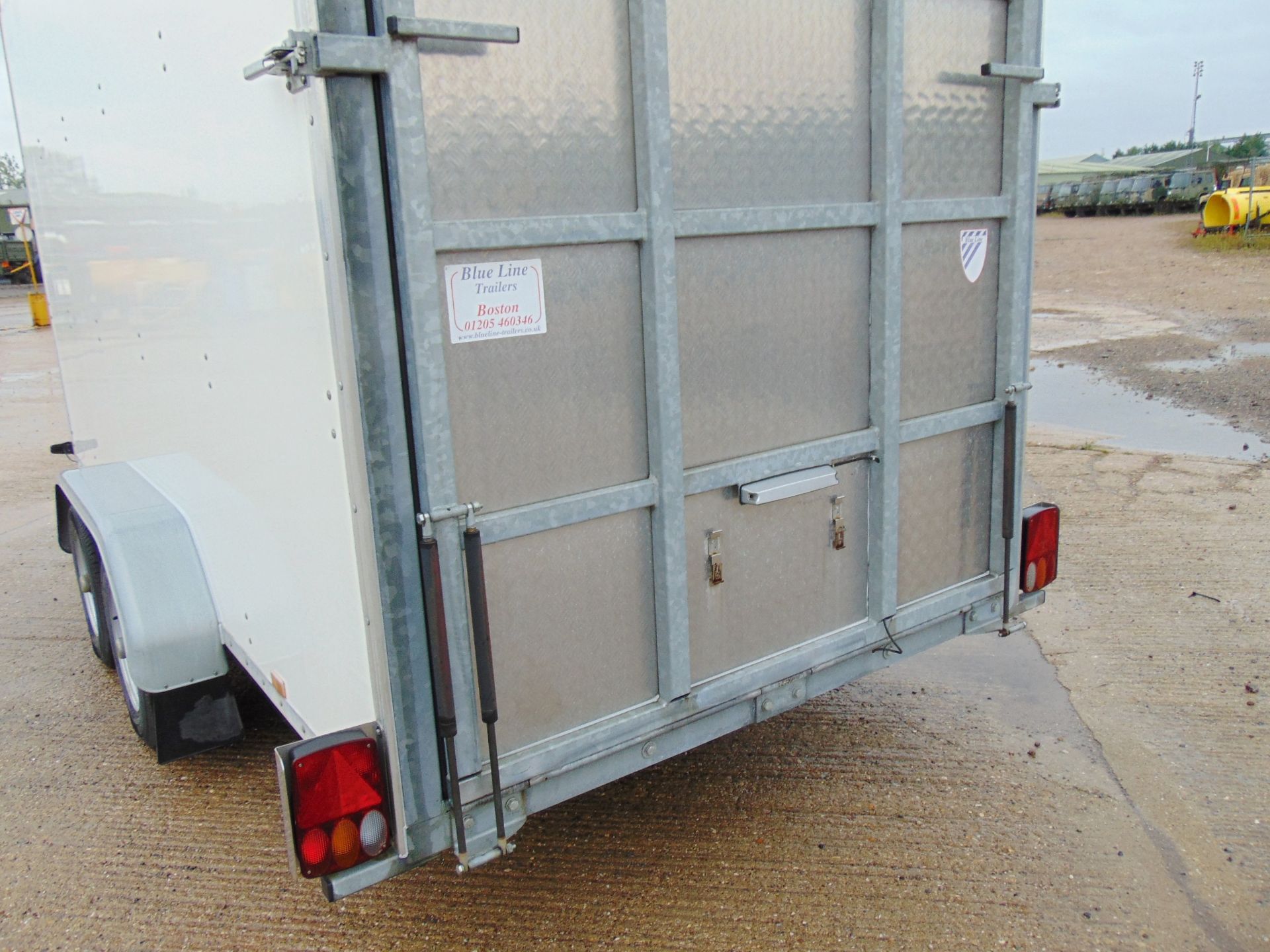 Twin Axle Blue Line Box Trailer c/w Dropdown Tailgate / Loading Ramp - Image 9 of 23