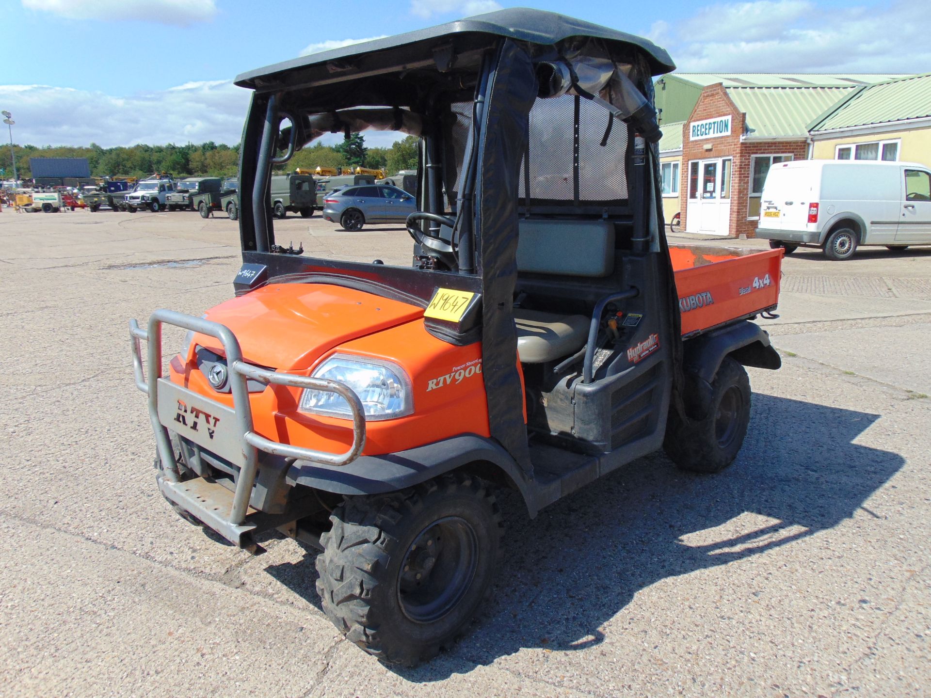 Kubota RTV900 4WD Utility ATV c/w Electric Hydraulic Rear Tipping Body ONLY 1128 HOURS! - Image 3 of 17