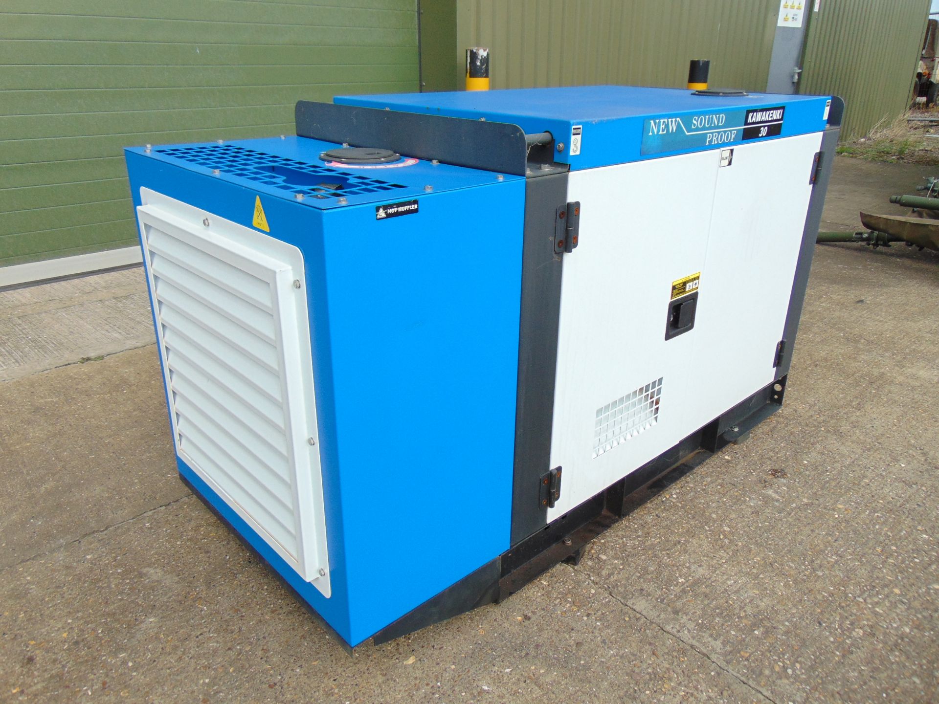 UNISSUED 30 KVA 3 Phase Silent Diesel Generator Set - Bild 2 aus 16