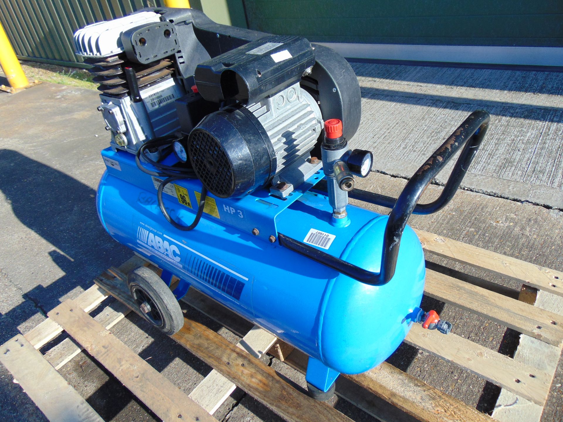 ABAC B 2800B-60 cm 3 V240 Kompex Mobile Air Compressor - Image 3 of 9