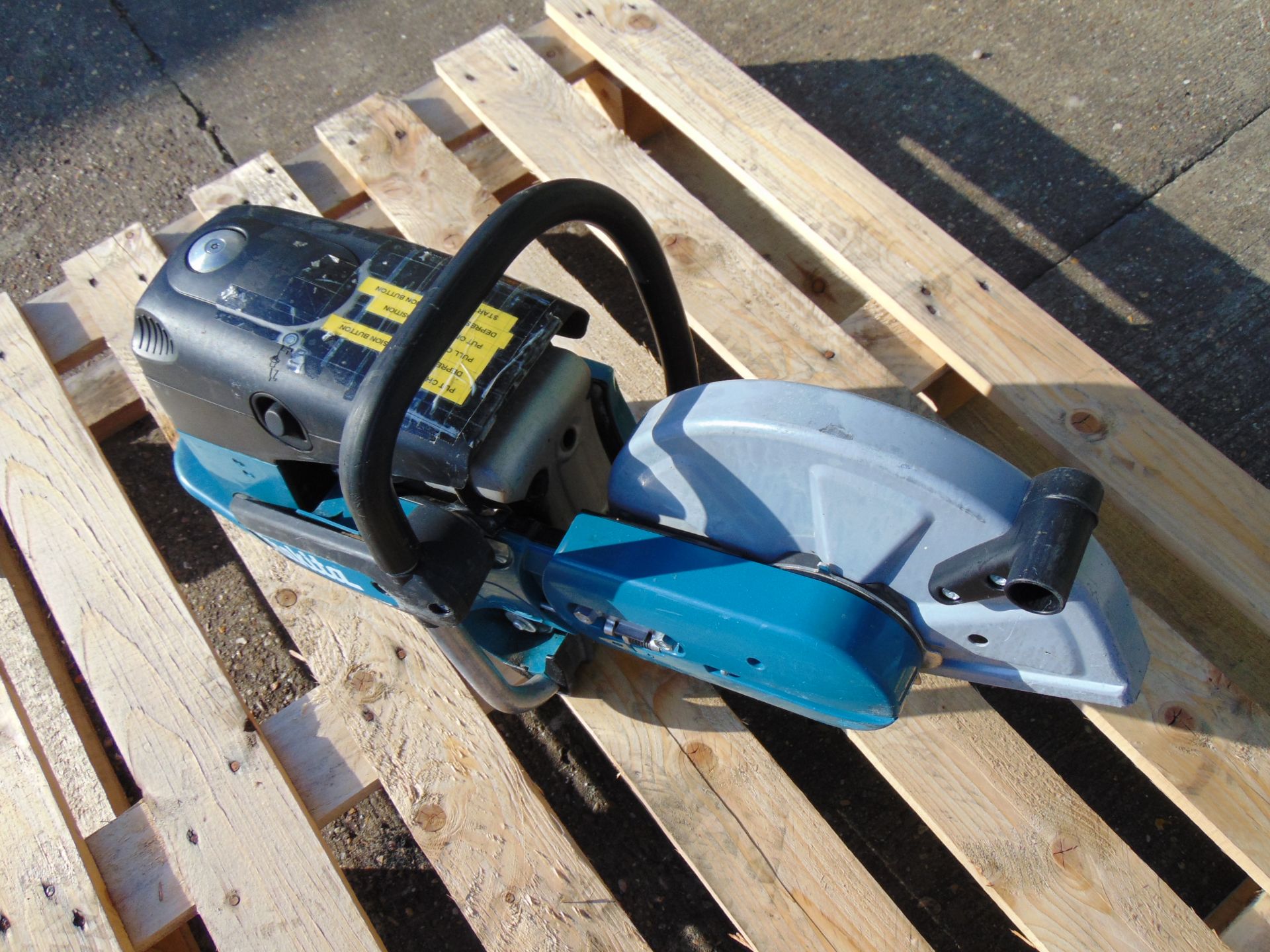 Makita DPC6430 Petrol Disc Cutter - Bild 4 aus 7