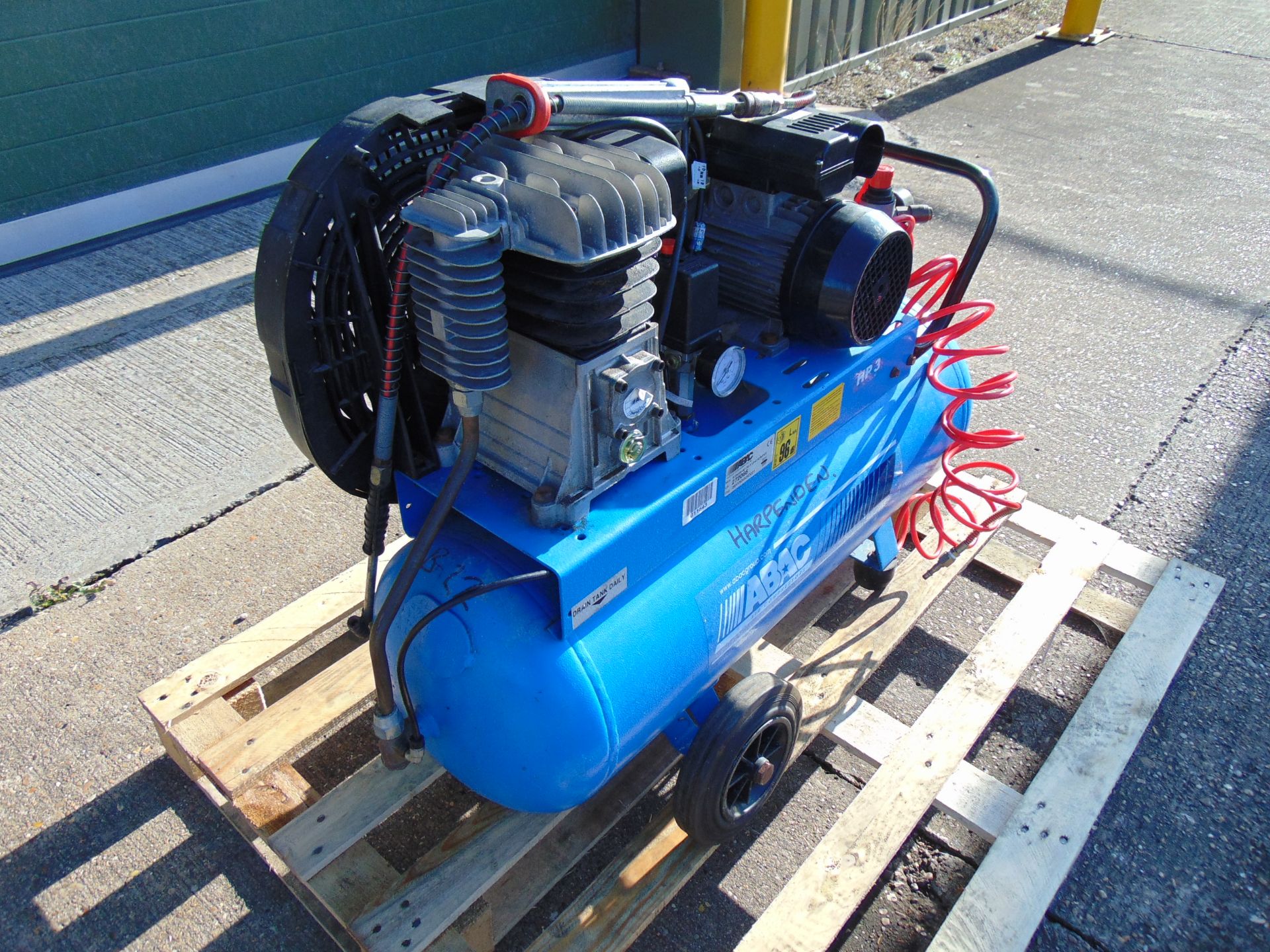 ABAC B 2800B-60 cm 3 V240 Kompex Mobile Air Compressor - Image 4 of 10