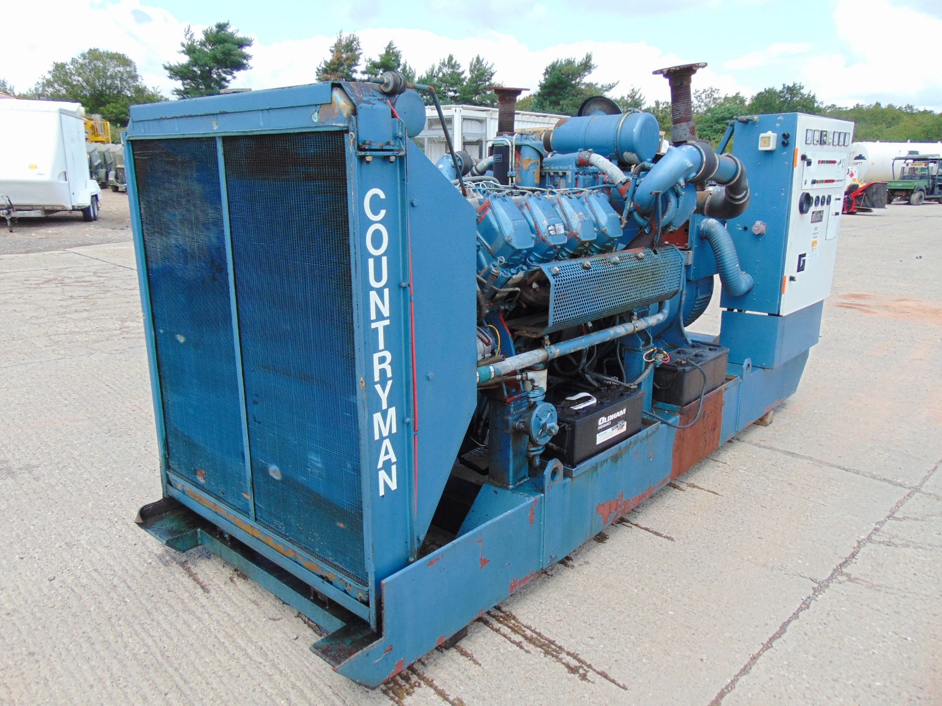 Countryman 325KVA 3 Phase FIAT V8 Twin Turbo Diesel Generator - Image 11 of 20