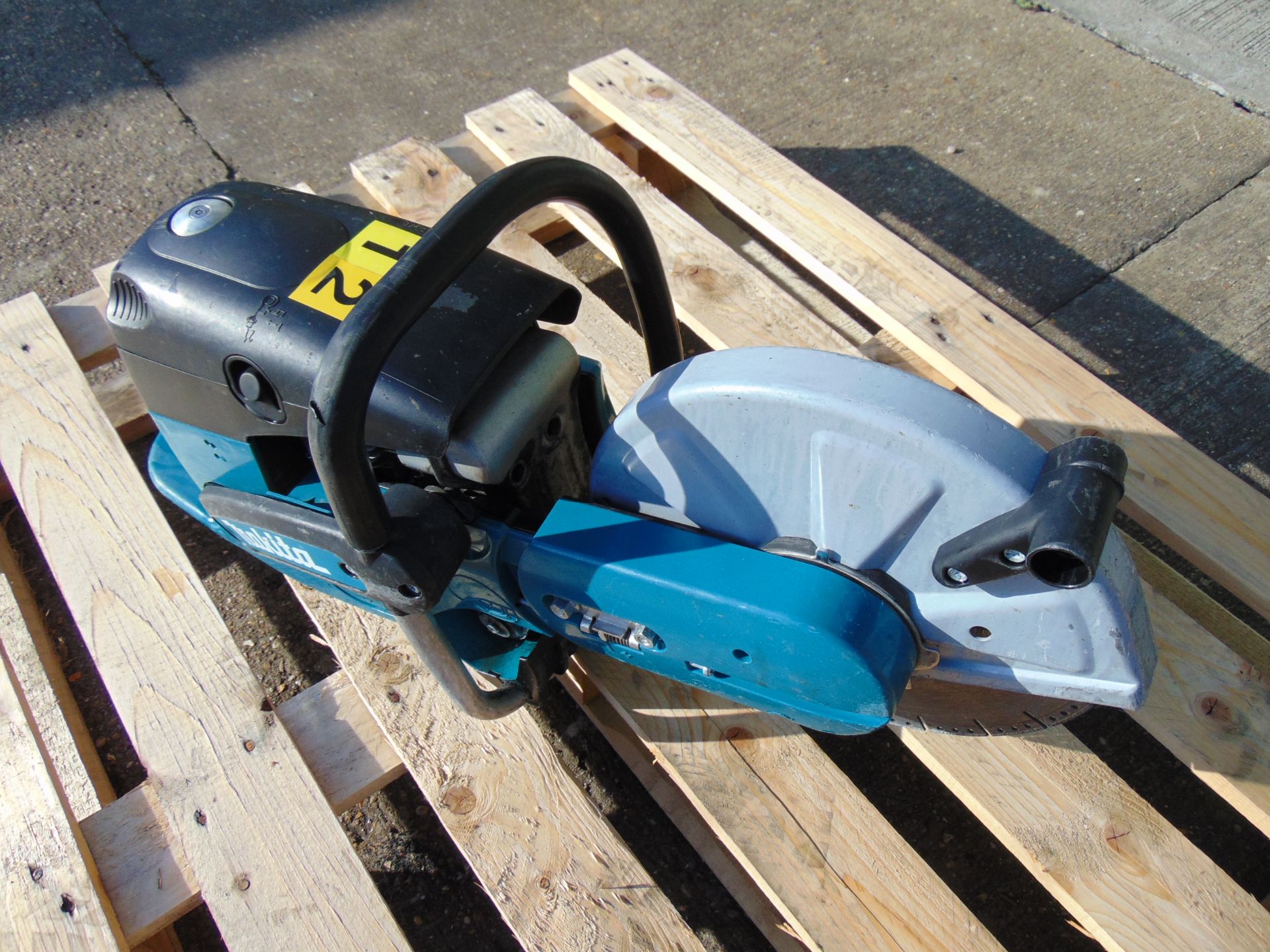 Makita DPC6430 Petrol Disc Cutter - Bild 3 aus 7