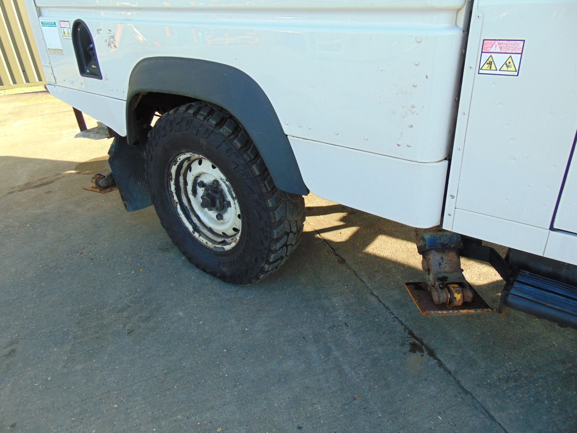 Land Rover Defender 110 High Capacity Cherry Picker - Image 14 of 23