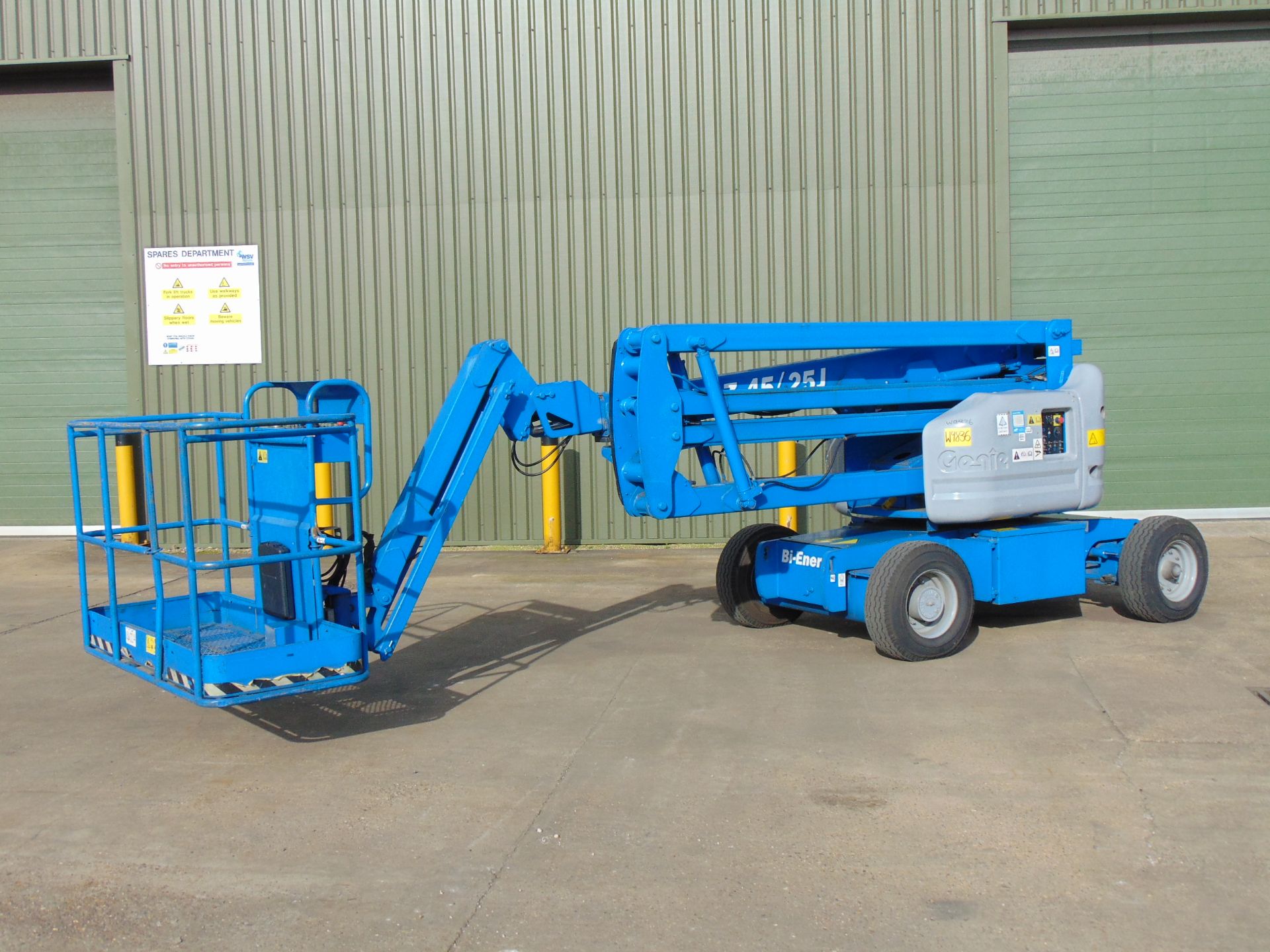 2005 Genie Z45-25J Diesel Articulated Boom Lift ONLY 775 HOURS - Image 11 of 24