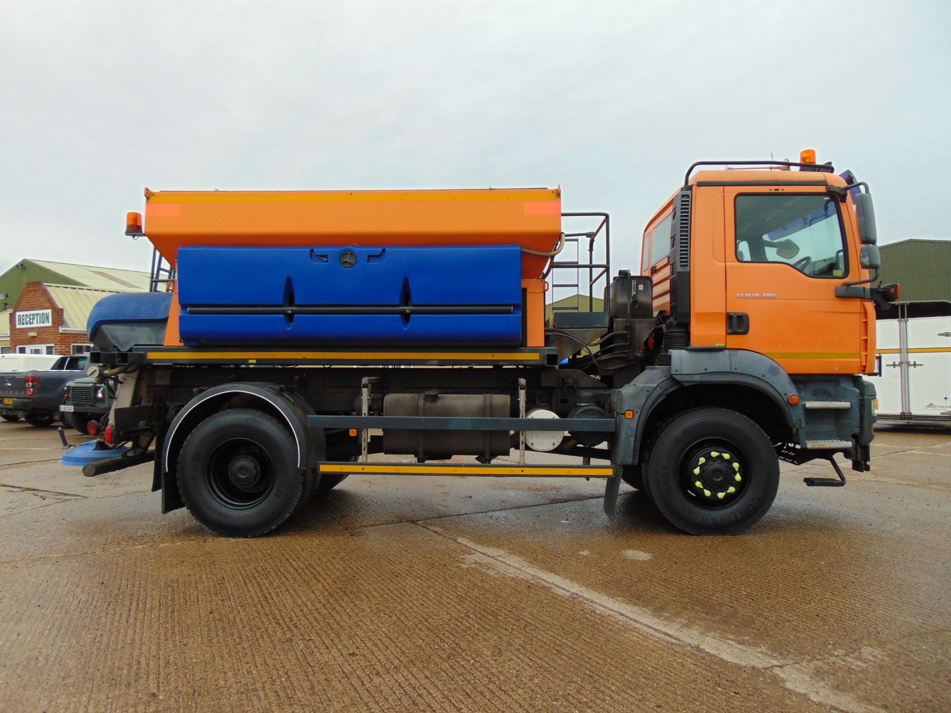 2008 MAN TGM 18.280 18T 4wd Gritter Lorry C/W Schmidt Gritter Body - Image 4 of 20