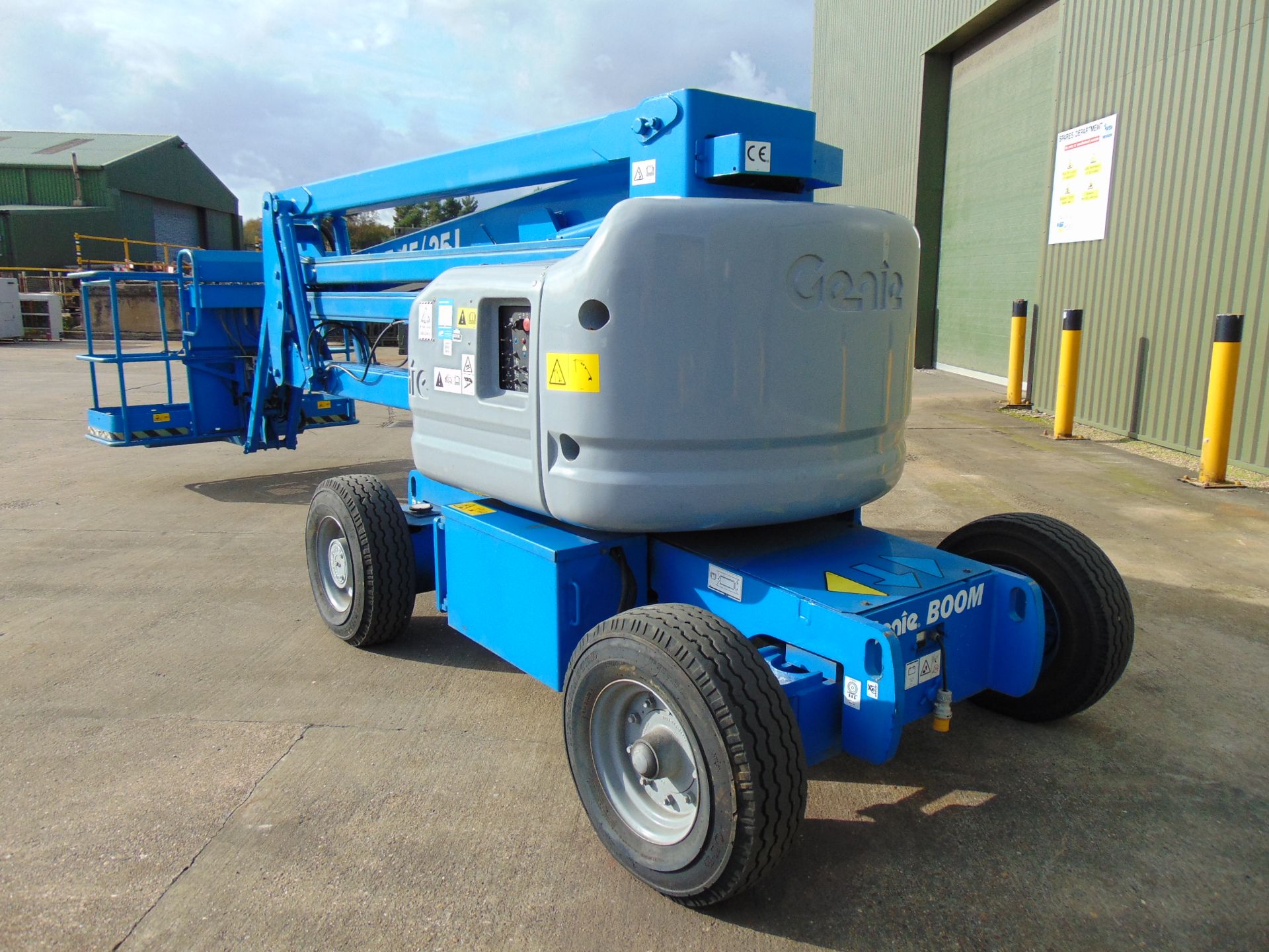 2005 Genie Z45-25J Diesel Articulated Boom Lift ONLY 775 HOURS - Image 10 of 24