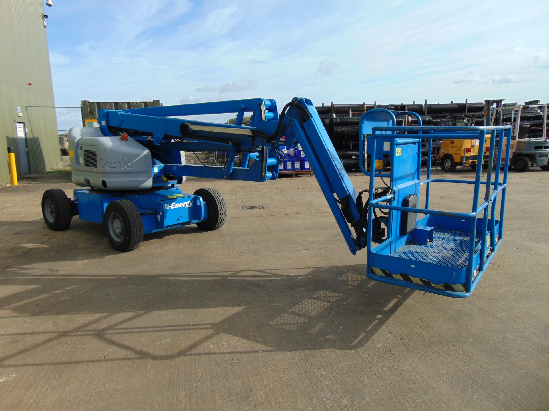 2005 Genie Z45-25J Diesel Articulated Boom Lift ONLY 775 HOURS - Image 13 of 24